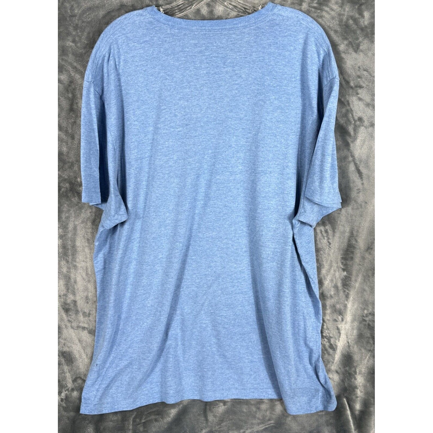 Old Navy Classic Unisex Blue T-Shirt V-Neck Two Extra Large Shirt