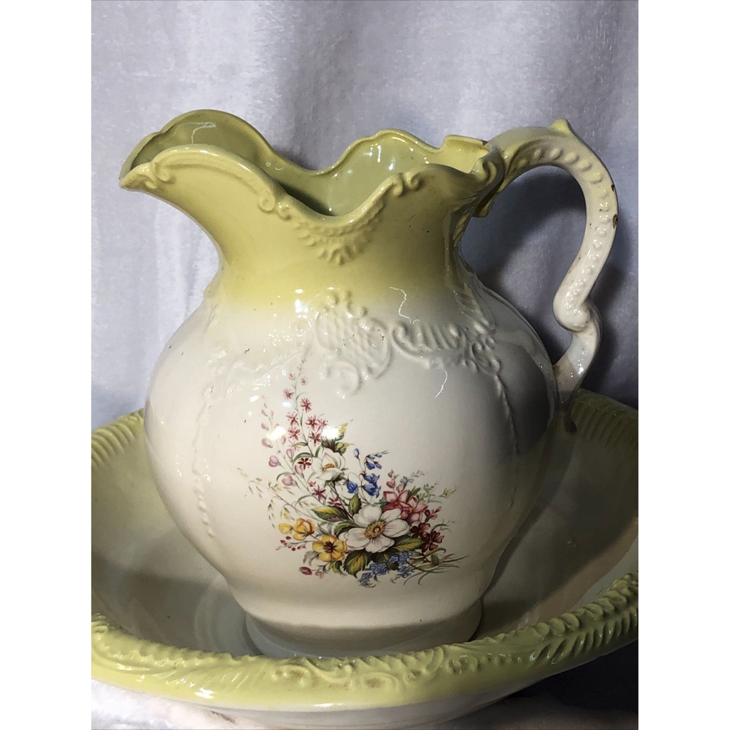 3 Piece Matching Bowl & Pitcher Set