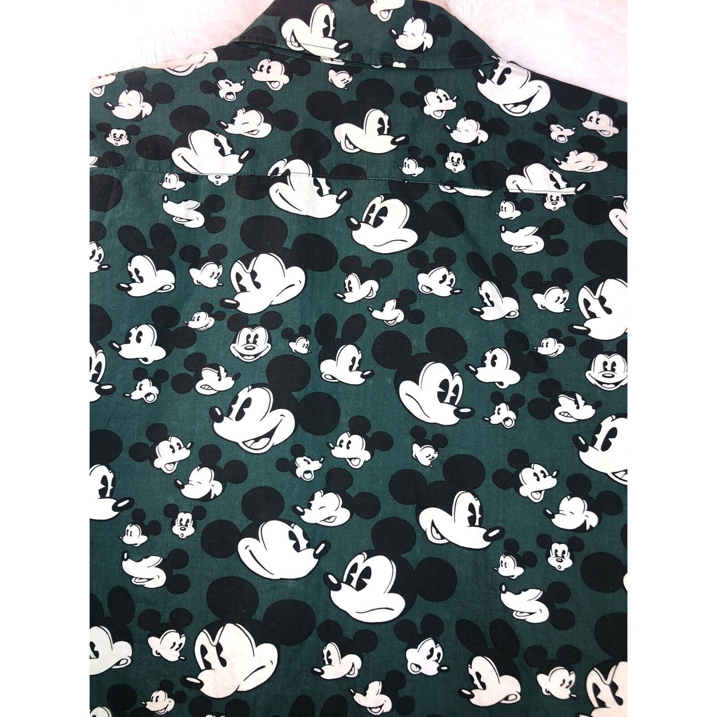 H&M Disney Men's Micky Mouse Button Up Resort Shirt Large Multicolor