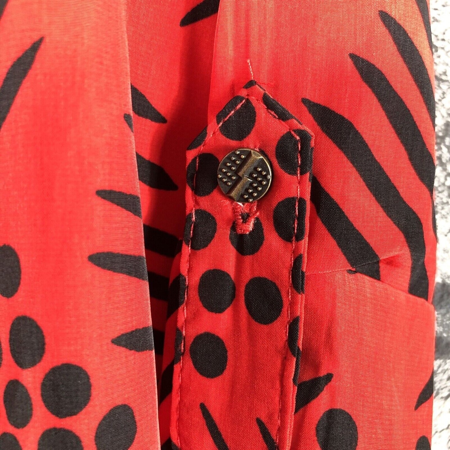 N Touch Ladies Blouse Red Top Size Medium Bronze Shoulder Details