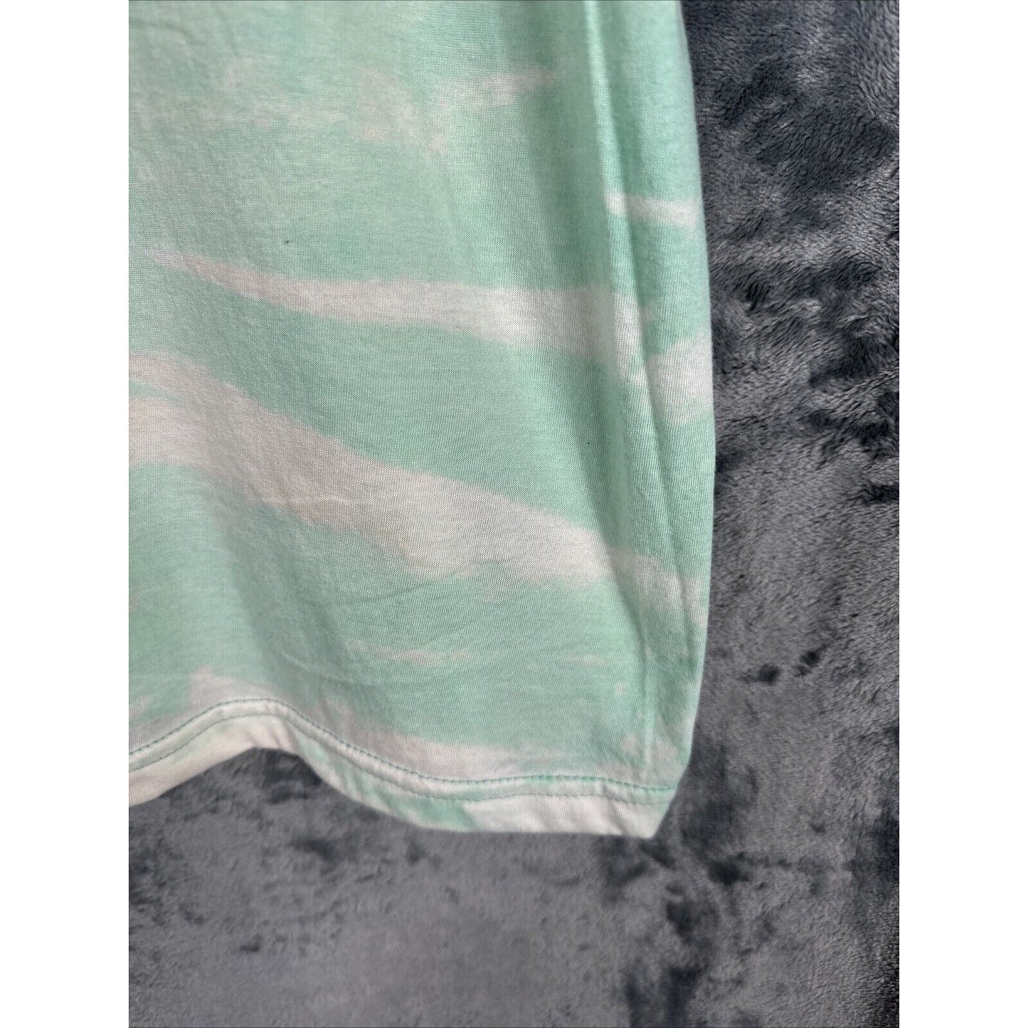 Women’s T-shirt extra large think outside the box sharp