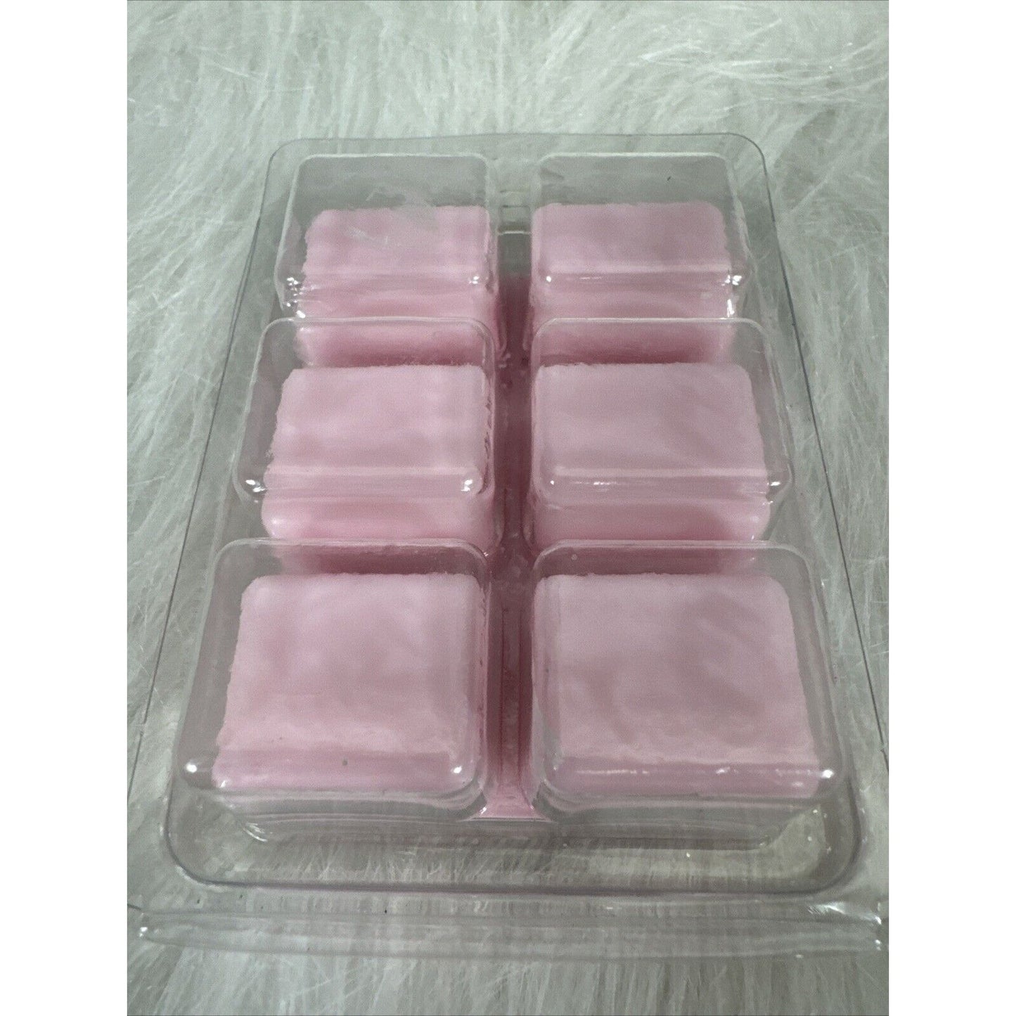 Wax melts Coconut Soy Blend Wax, strawberries and cream Max Scent New