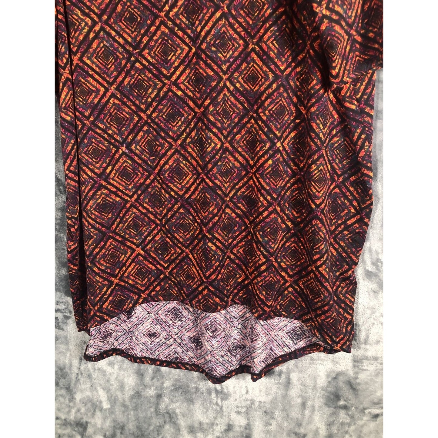 LuLaRoe Womens Shirt Short Sleeves Top Size Adult XL
