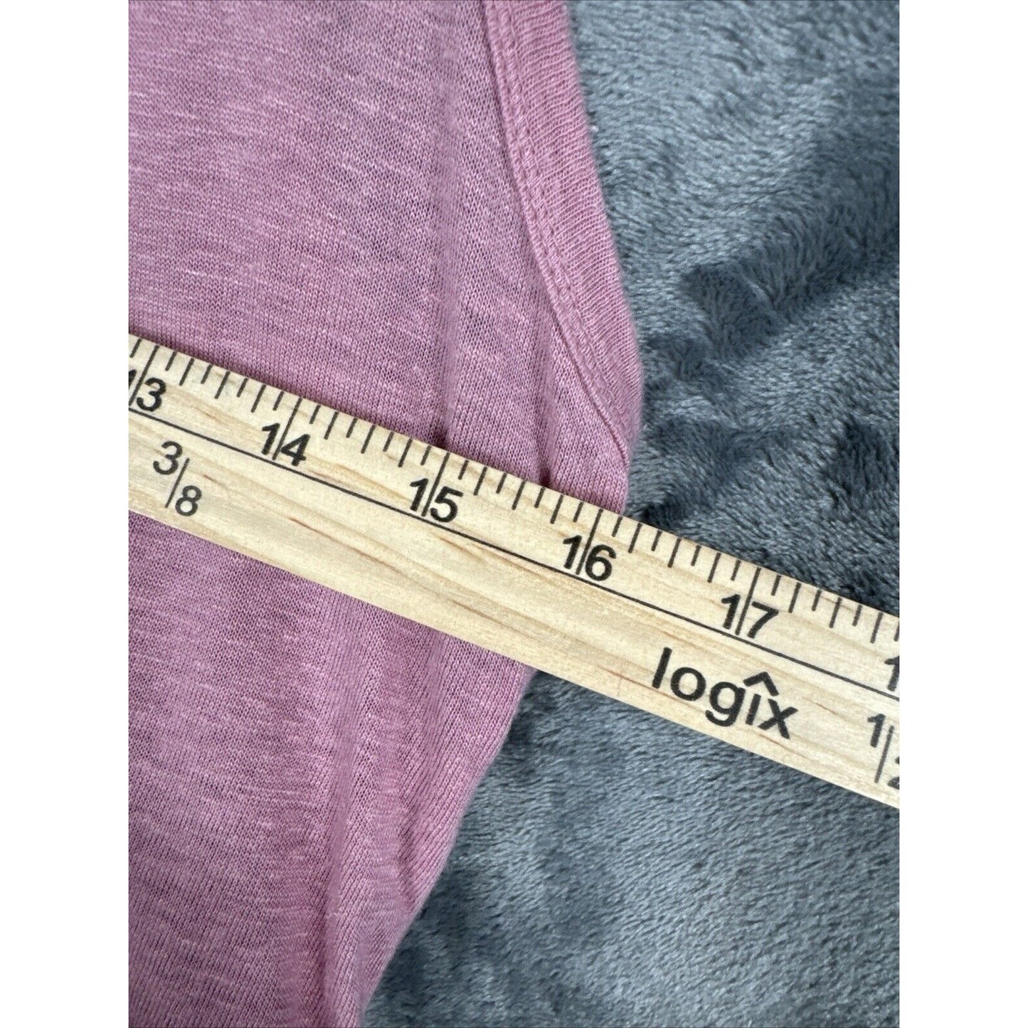 Abercrombie and finch women’s tank top extra small plum ruffled bottom and back