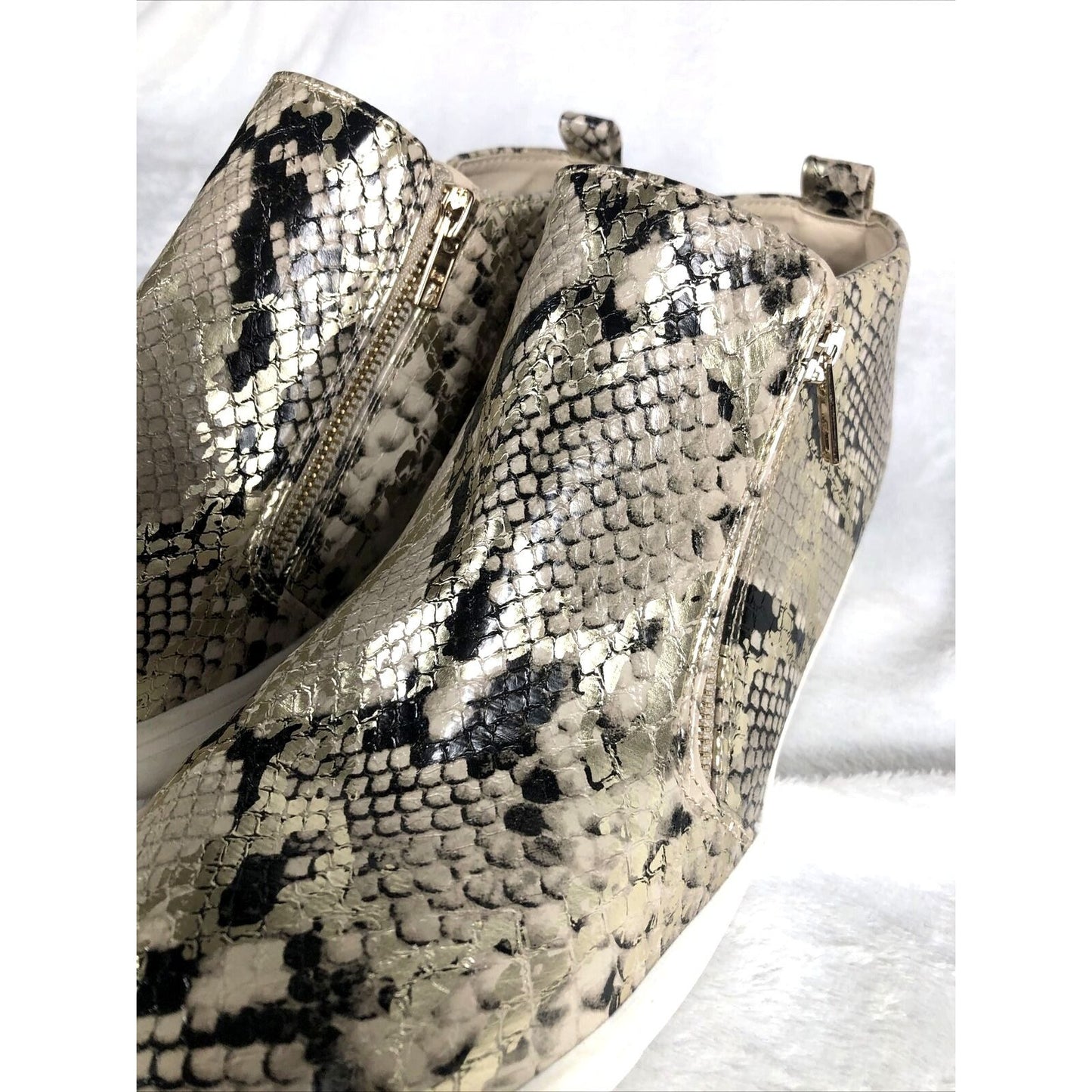 Faux Snake Skin Women’s Shoes Metallic Time And True 2 Zippers Size 9 1/2