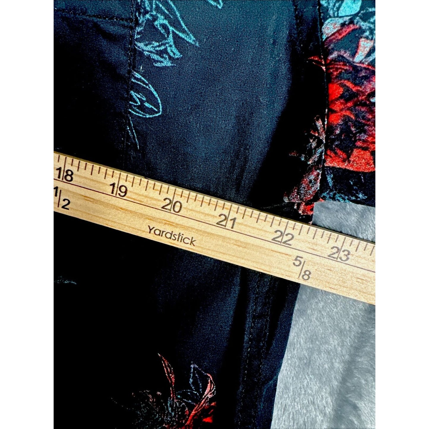 Tony Hawk Men’s Floral Hawaiian Shirt Button Up Black