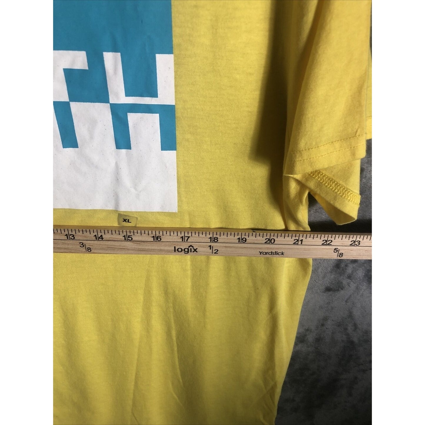 Express Truth T-Shirt Men’s Extra Large Unisex Yellow Shirt