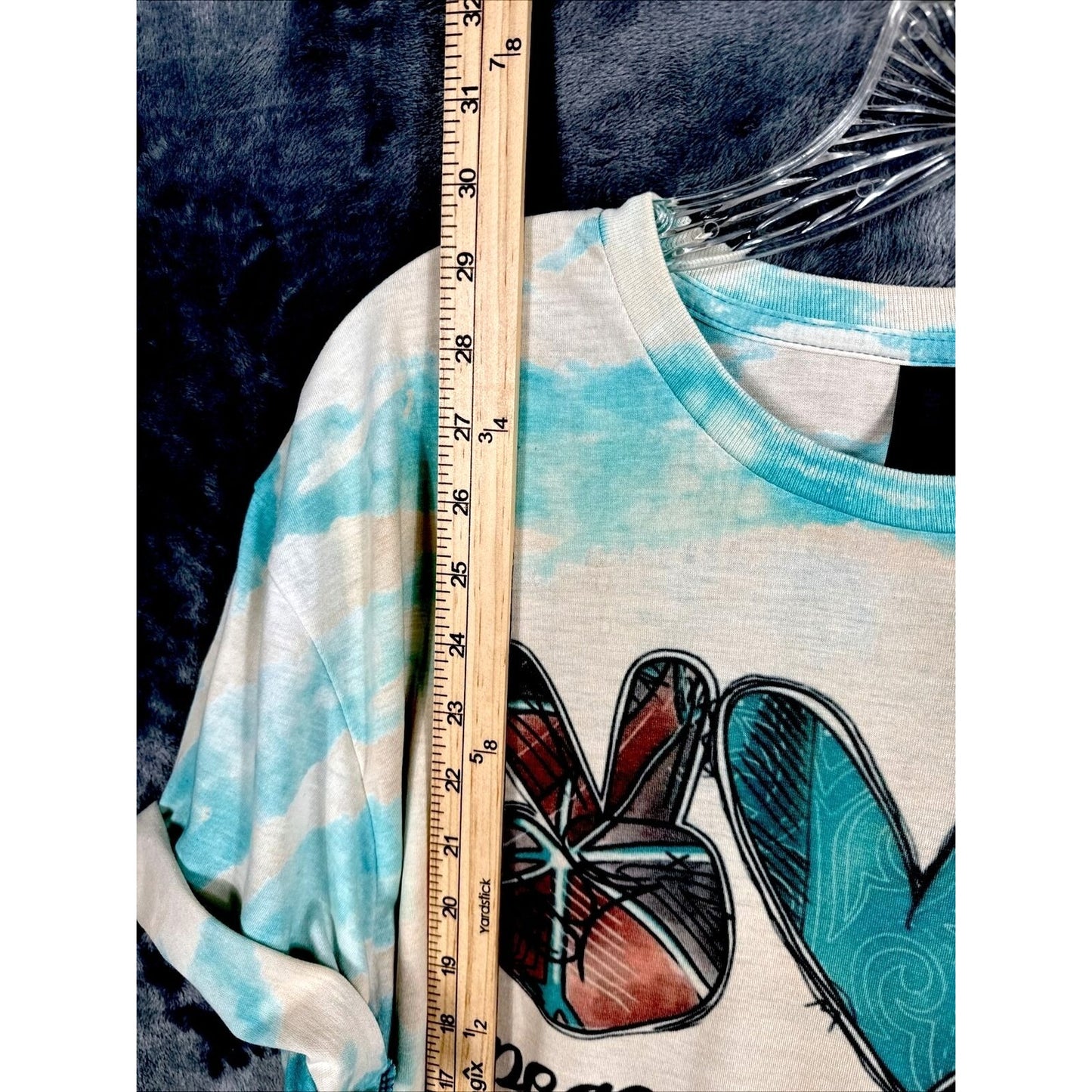 Women’s T-shirt Peace Love And Boots Cowgirl Bleached Blue Shirt Size Large