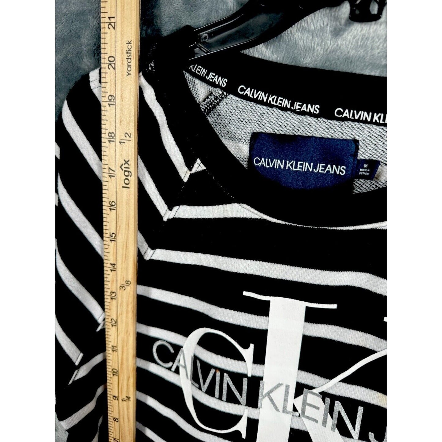 Calvin klein T Shirt Crop Tops Black/White Medium