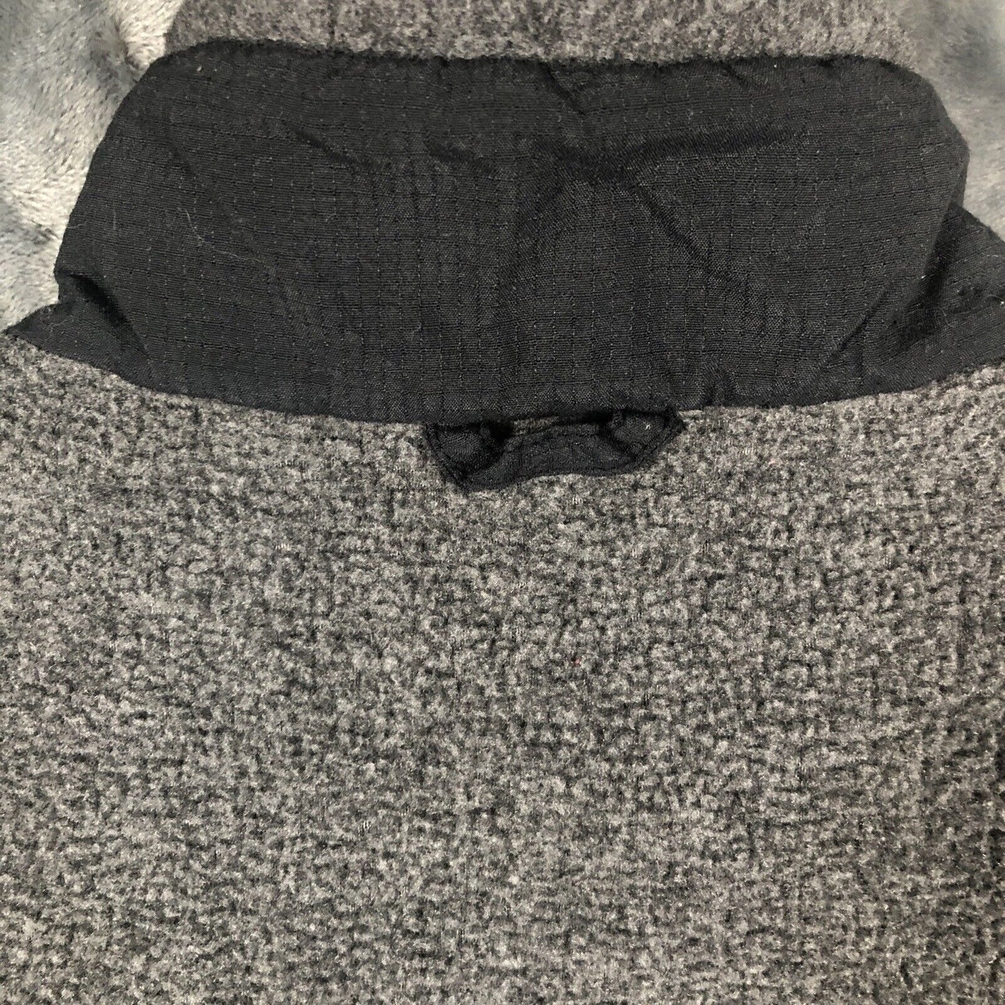 Vintage 90s Columbia Sweater Jacket Woman’s Gray Long Sleeve Sportswear Shirt