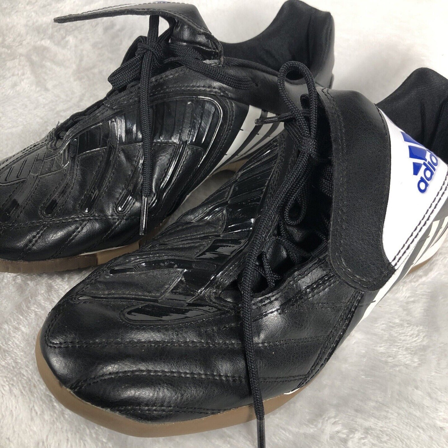 ADIDAS Men’s Shoes Black / White ATHLETIC Indoor Soccer Shoes Adult Size 7.5