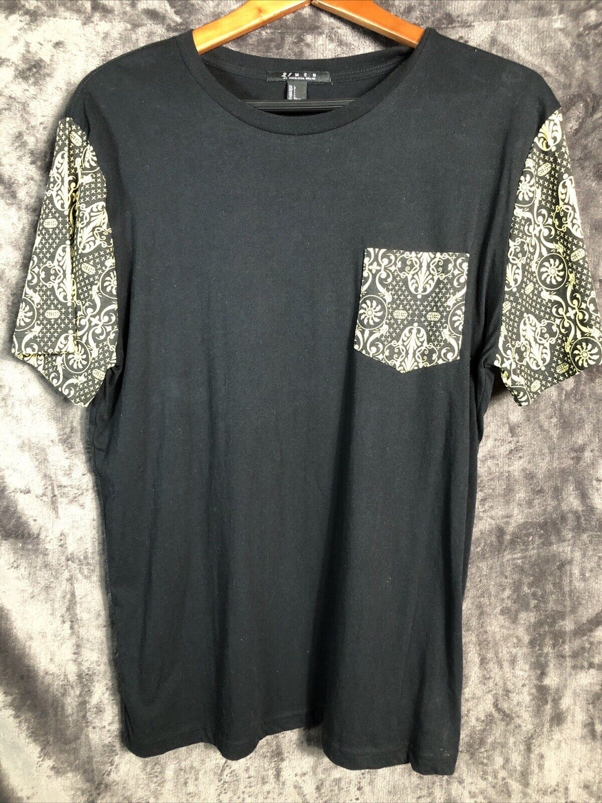 2 Men Pocket Tee Two Toned Black Yellow Geo Print Men Size L