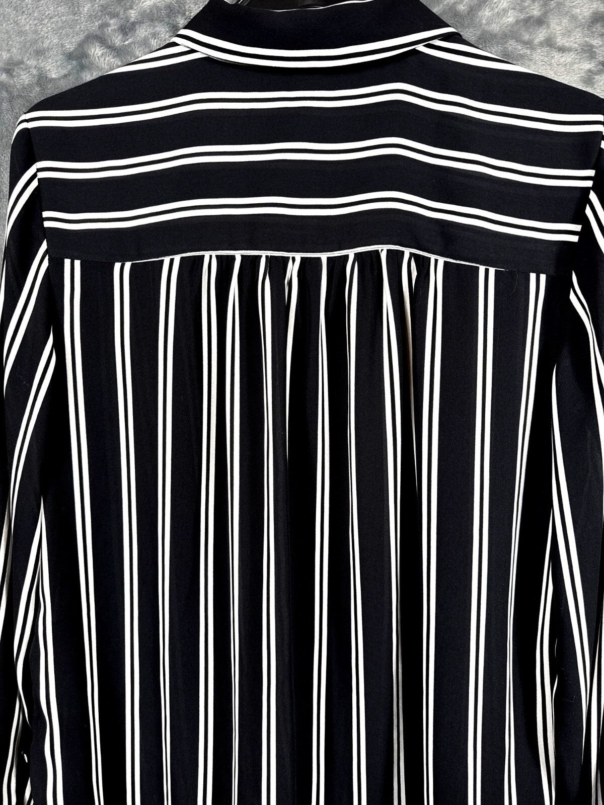 H&M Womens Black & White Striped Long Sleeve Button-Up Blouse Size 10