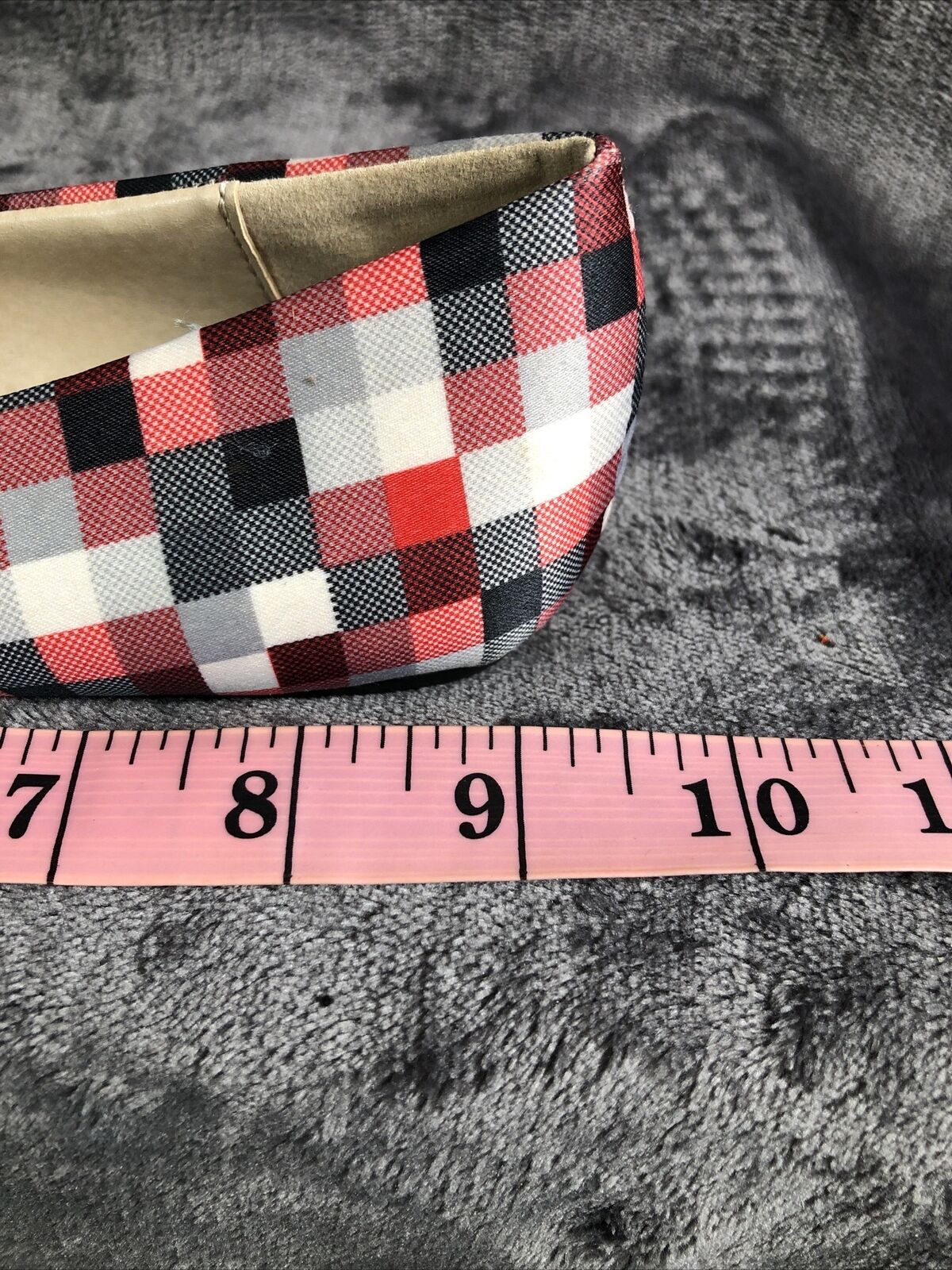 One Orange Plaid Gold Chain Details Quilted Lining Women’s Size 6