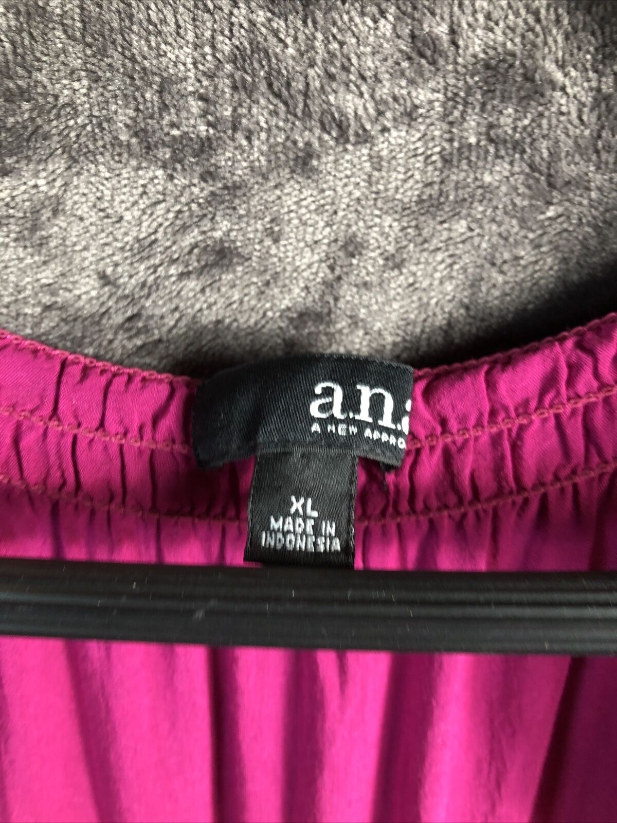 A.N.A Sleeveless Ruffle Buttons Purple Size X-LARGE Women’s Blouse