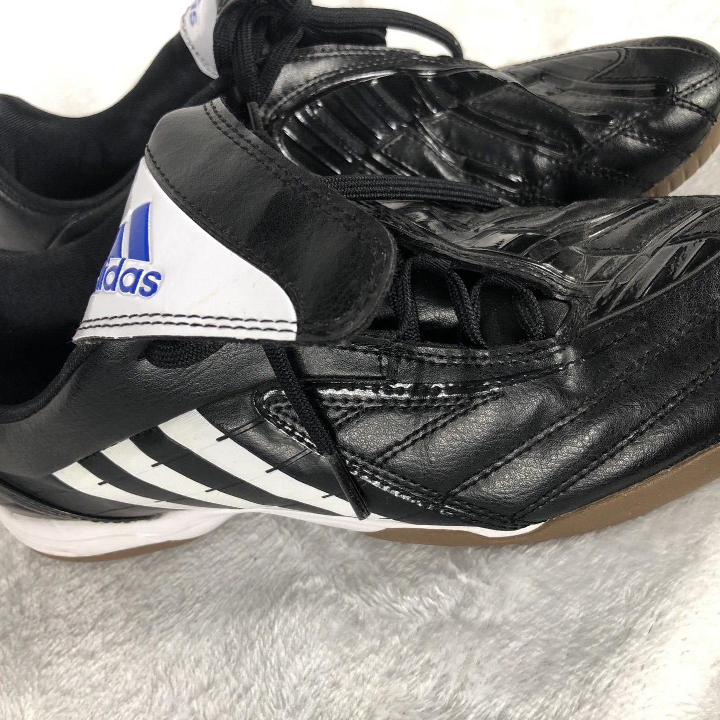 ADIDAS Men’s Shoes Black / White ATHLETIC Indoor Soccer Shoes Adult Size 7.5