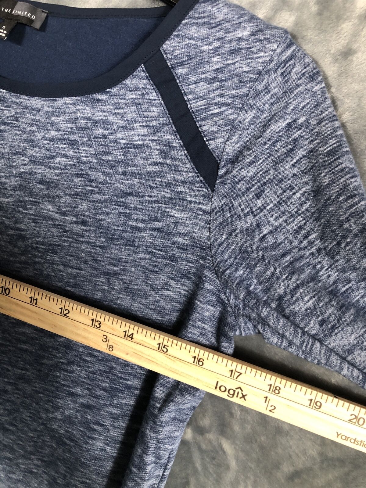 The Limited Women’s Sweater Pull Over Size Small Blue