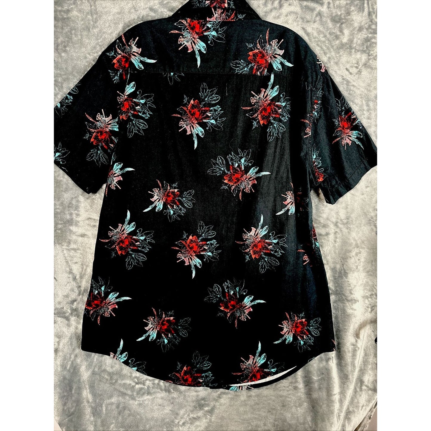 Tony Hawk Men’s Floral Hawaiian Shirt Button Up Black