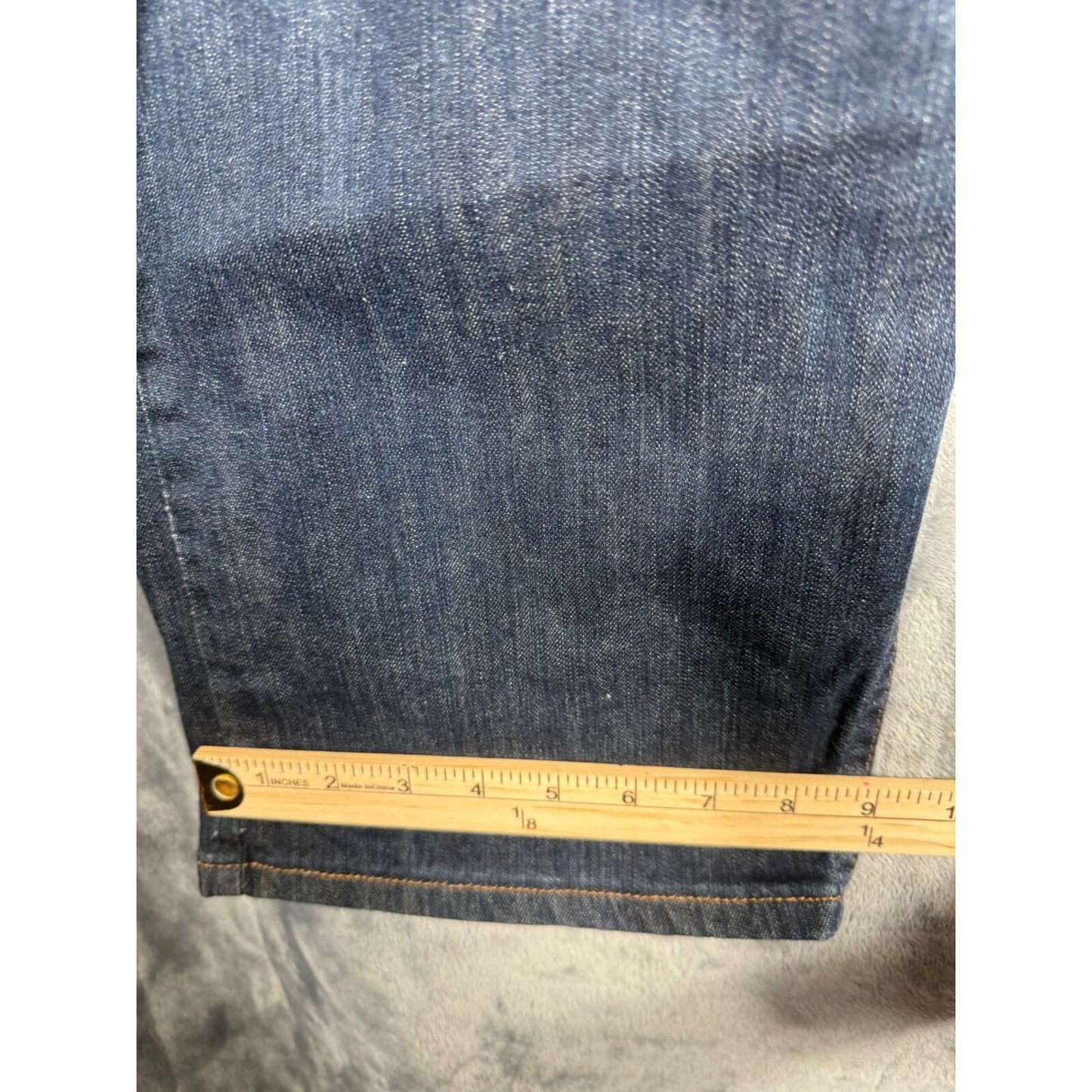 Wrangler Denim Men's Pants Relaxed Fit Jeans Adult Size Men’s 42-30