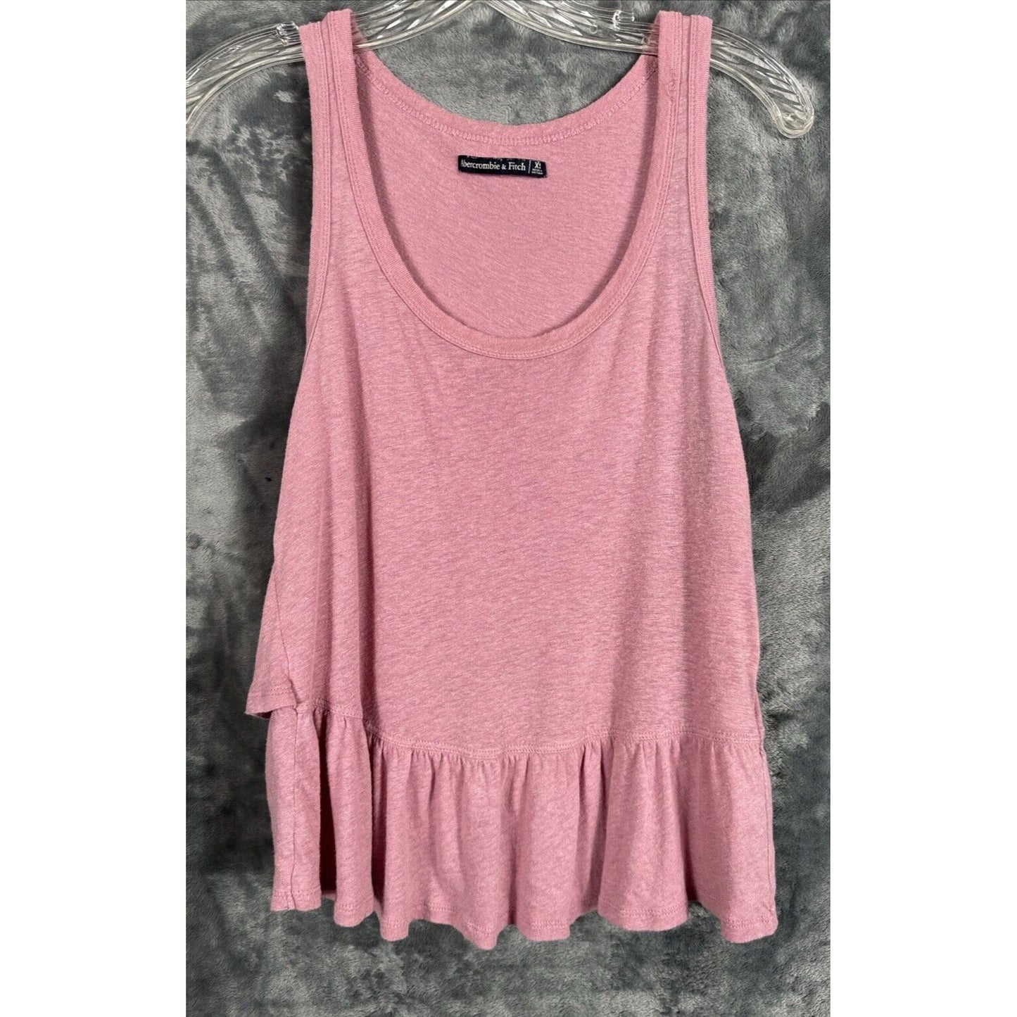 Abercrombie and finch women’s tank top extra small plum ruffled bottom and back