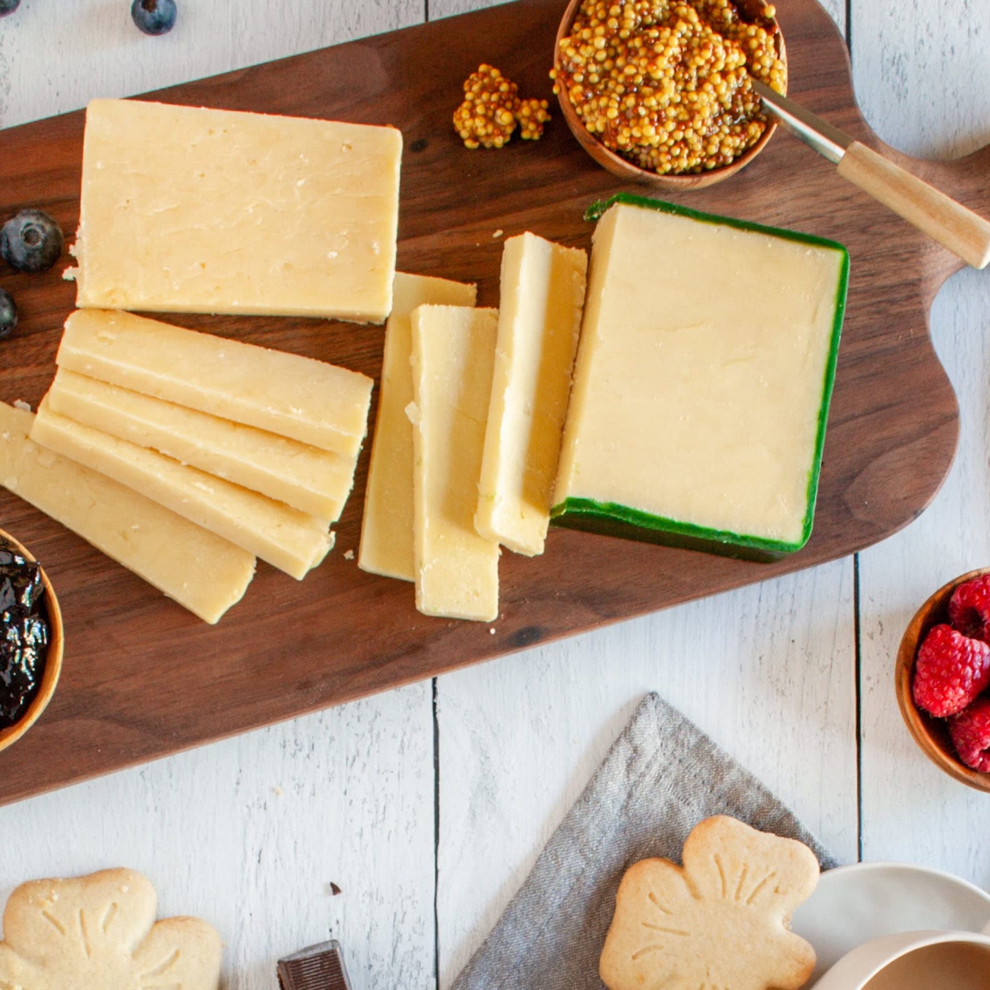 igourmet Irish Classics Gourmet Gift Basket - Ireland's Finest Cheeses And Flavors - Deluxe Irish Gift Basket