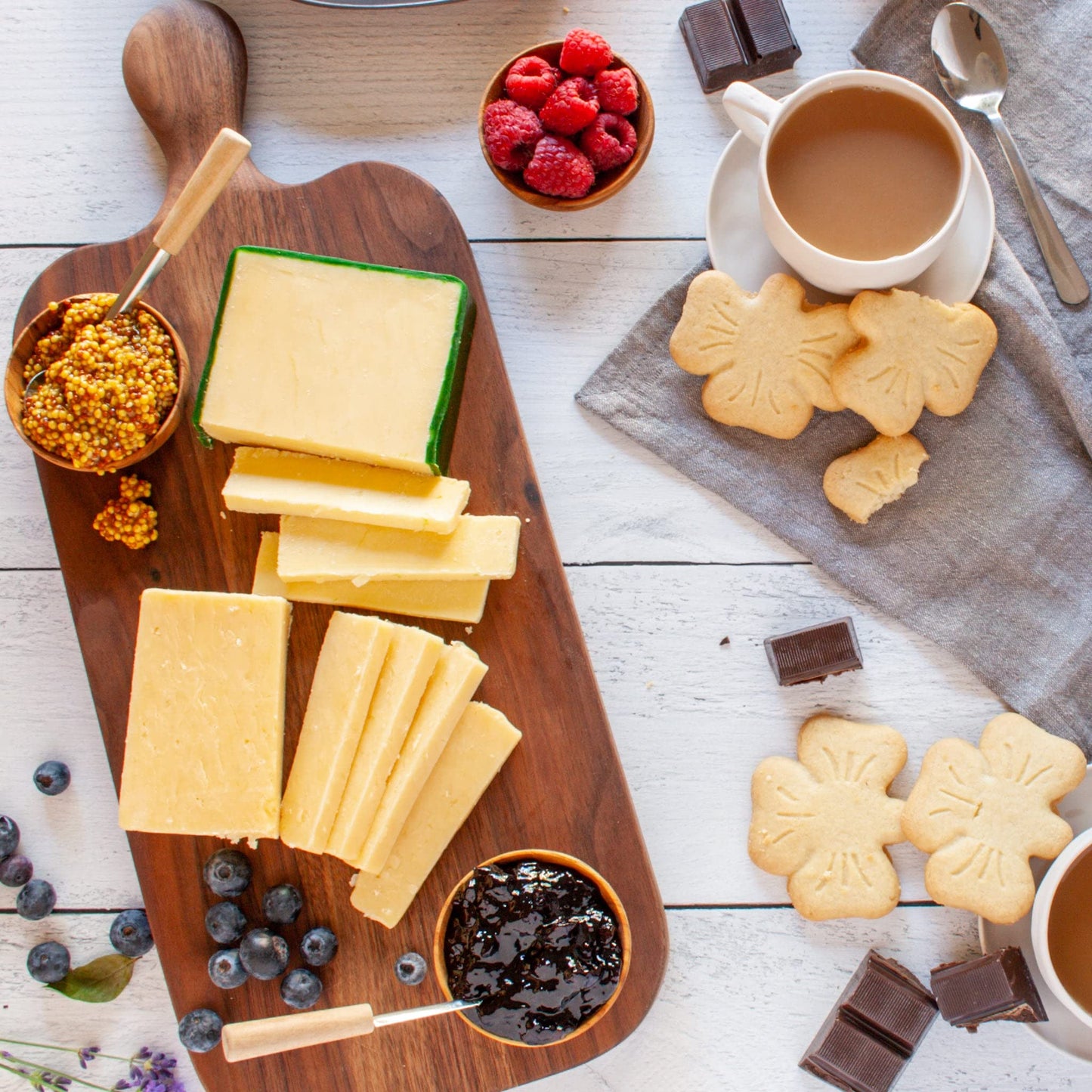 igourmet Irish Classics Gourmet Gift Basket - Ireland's Finest Cheeses And Flavors - Deluxe Irish Gift Basket