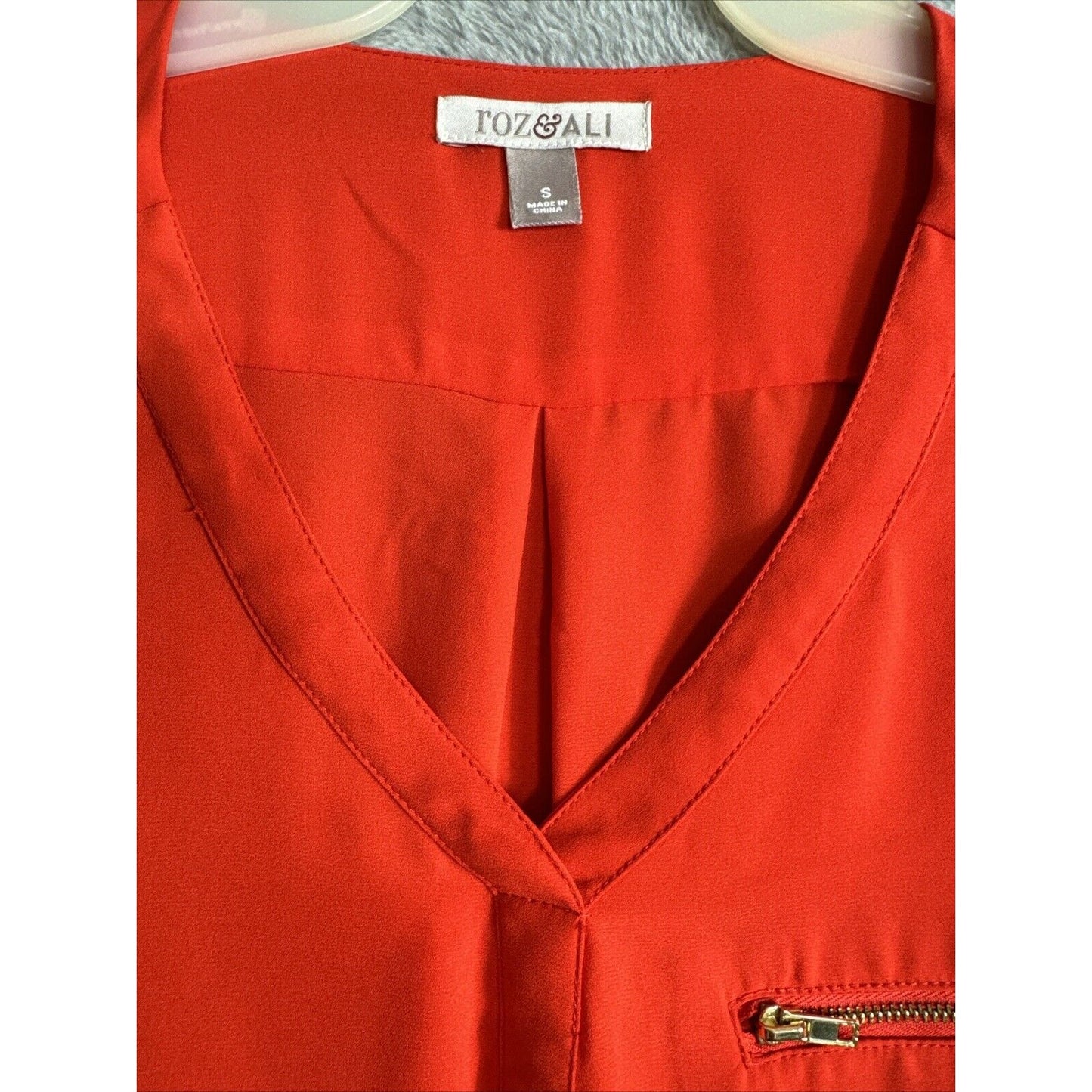 Roz & Ali Top Woman’s Small Red Blouse