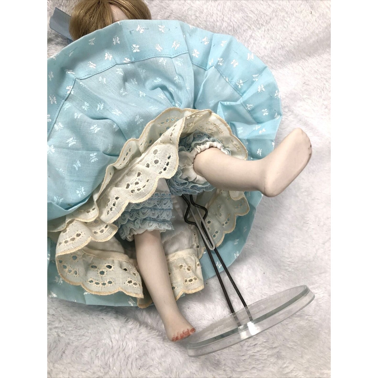 Vintage Bobble Head Porcelain Doll / Stand