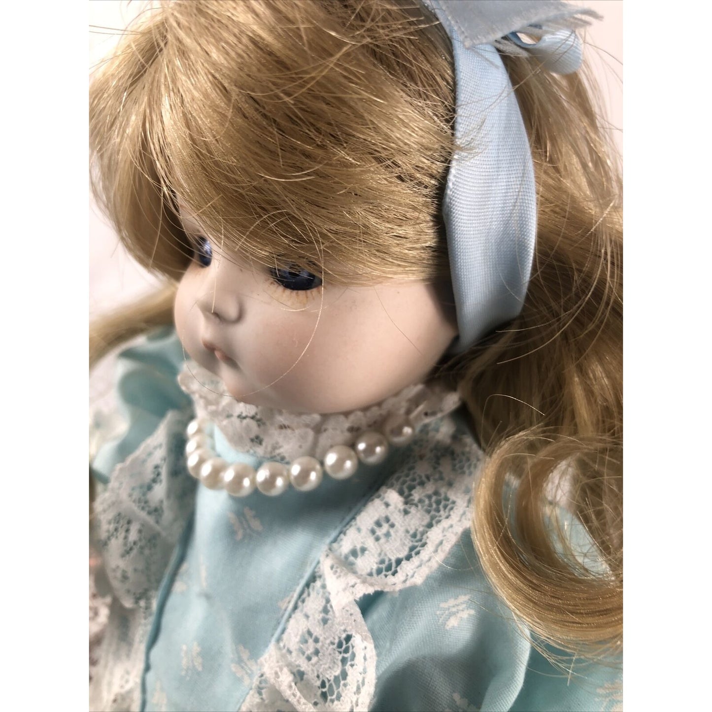 Vintage Bobble Head Porcelain Doll / Stand