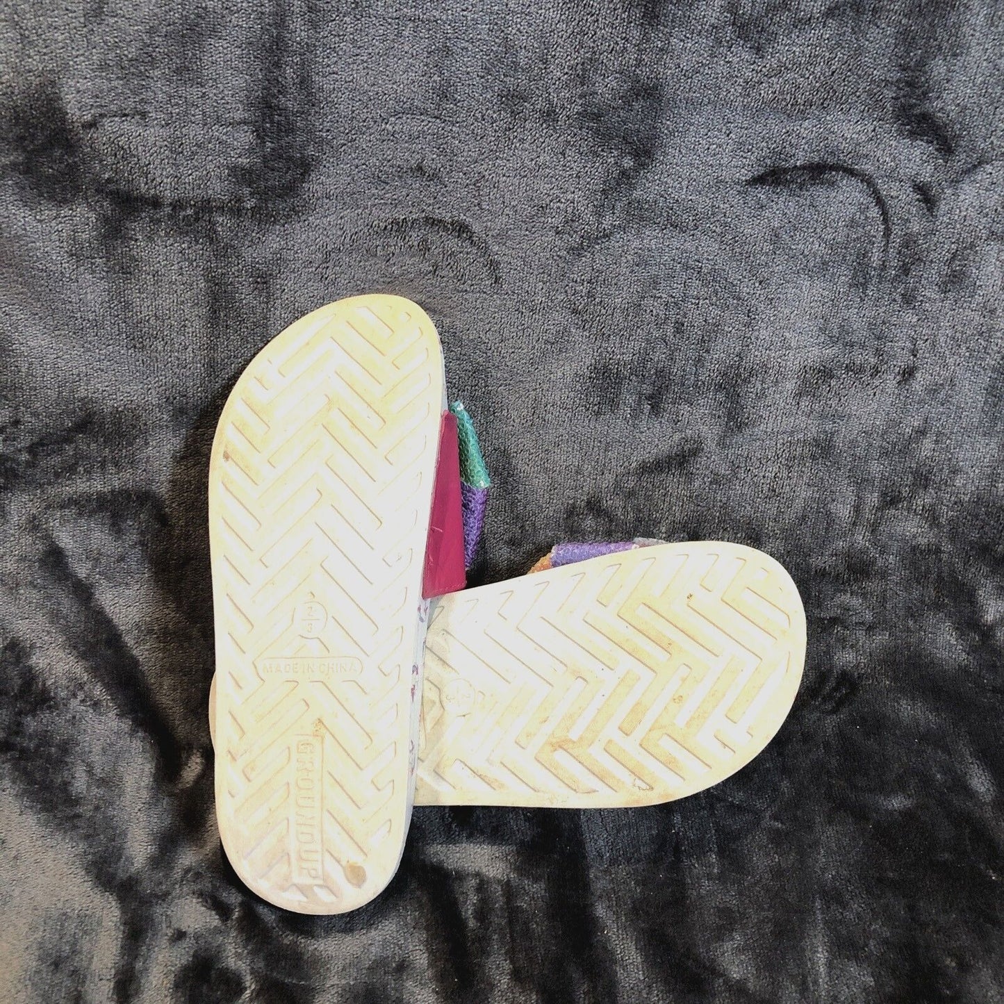 JoJo Shoes Sequence Slides Size 2-3 Youth Rainbow Pink Sandles