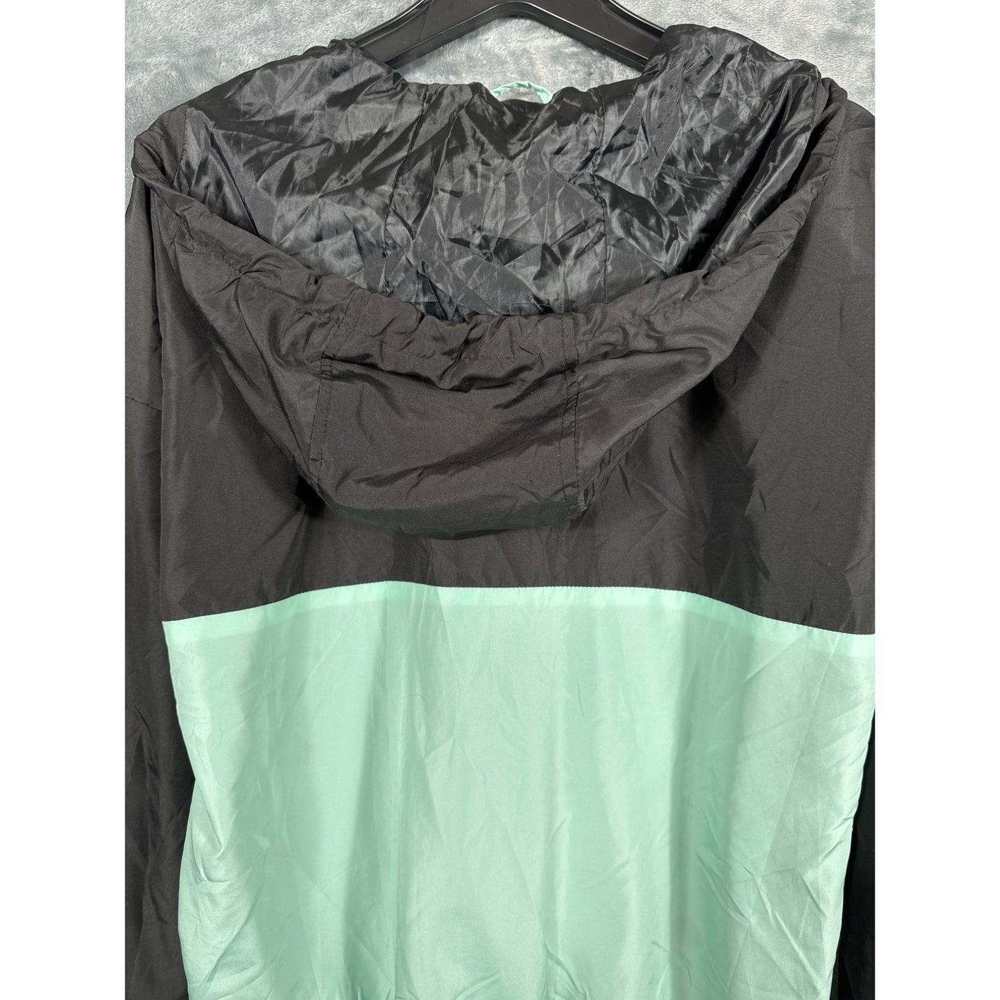 Riley & James "Good Vibes" Windbreaker Jacket M Black & Mint