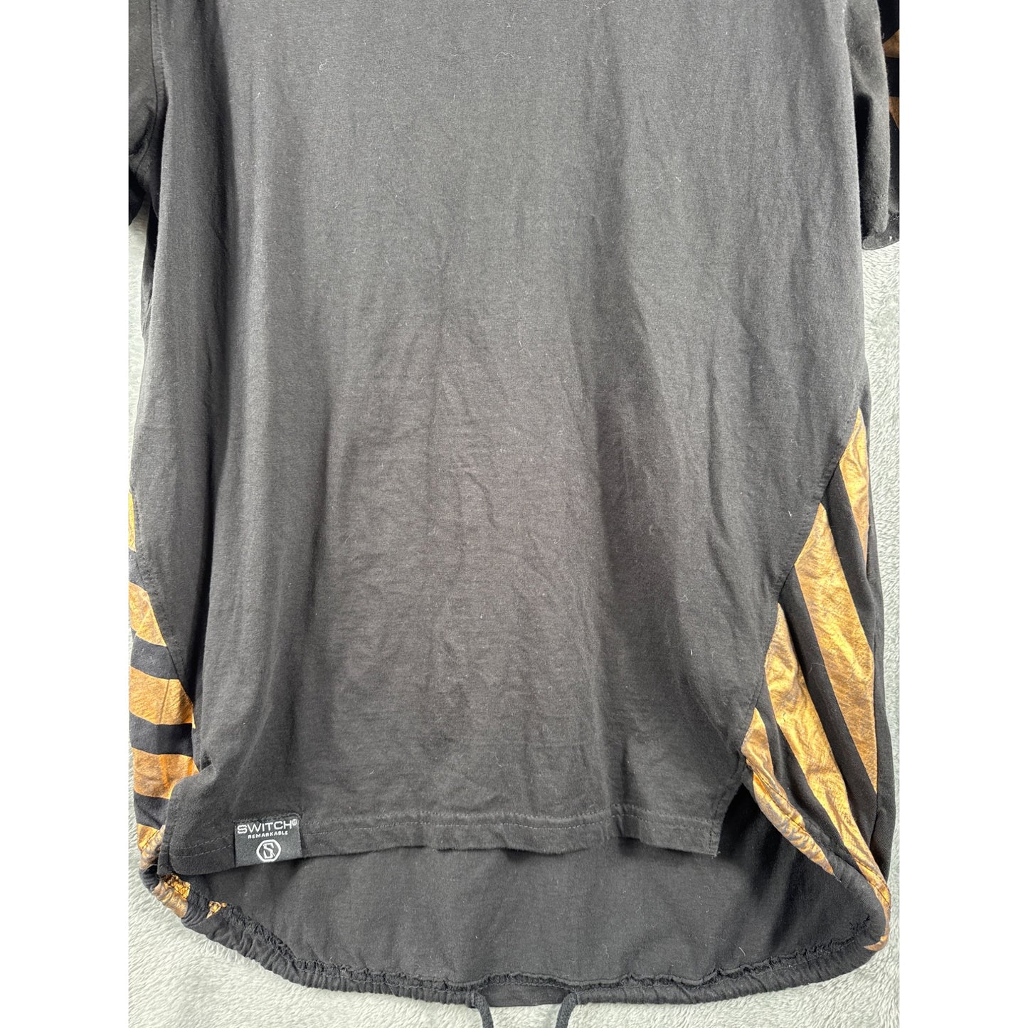 Switch Mens Shirt Remarkable Black & Gold Striped Hem High-Low T-Shirt XL Cotton