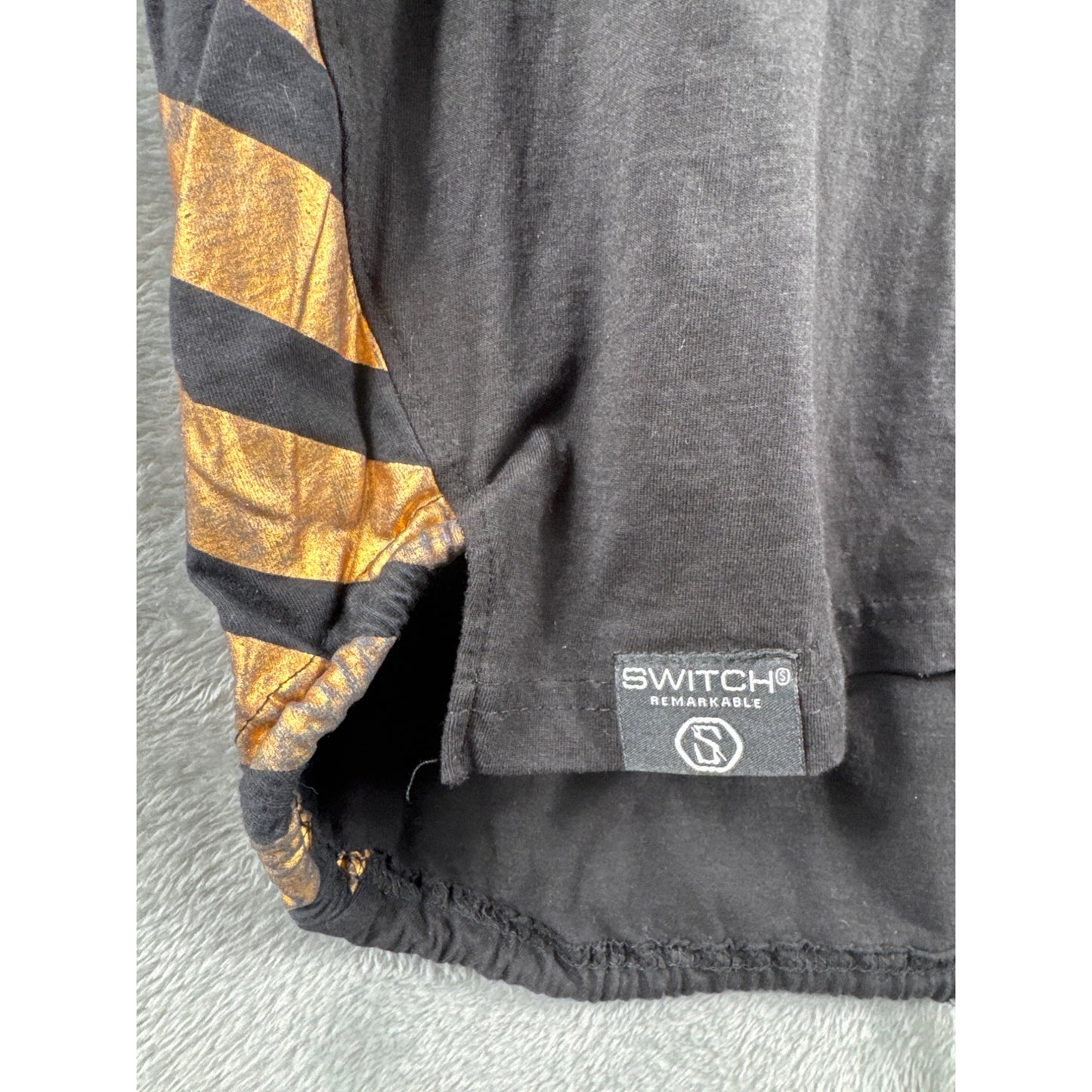 Switch Mens Shirt Remarkable Black & Gold Striped Hem High-Low T-Shirt XL Cotton