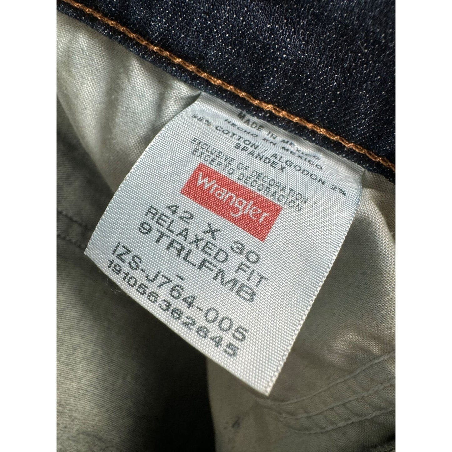 Wrangler Denim Men's Pants Relaxed Fit Jeans Adult Size Men’s 42-30