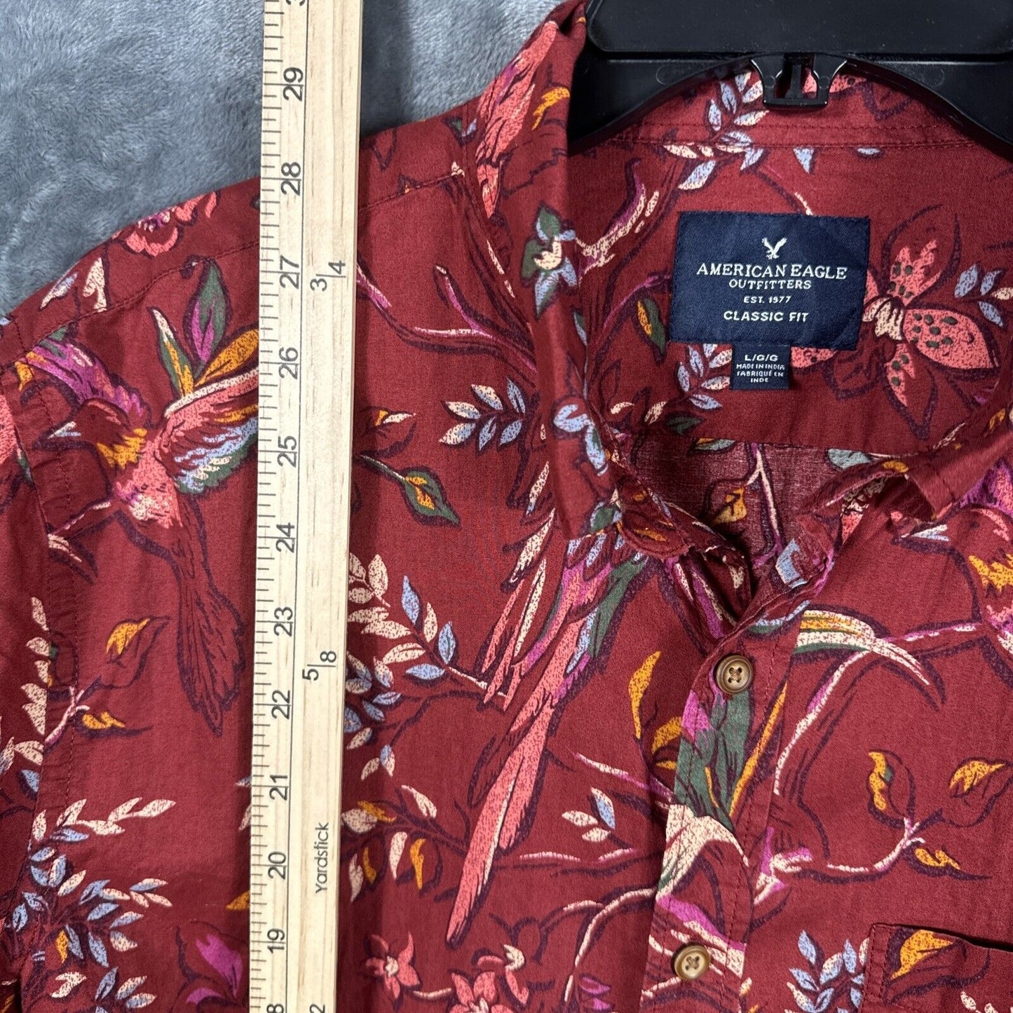 MENS AE AMERICAN EAGLE HAWAIIN TROPICAL SHIRT L ARGE COTTON BUTTON DOWN RED