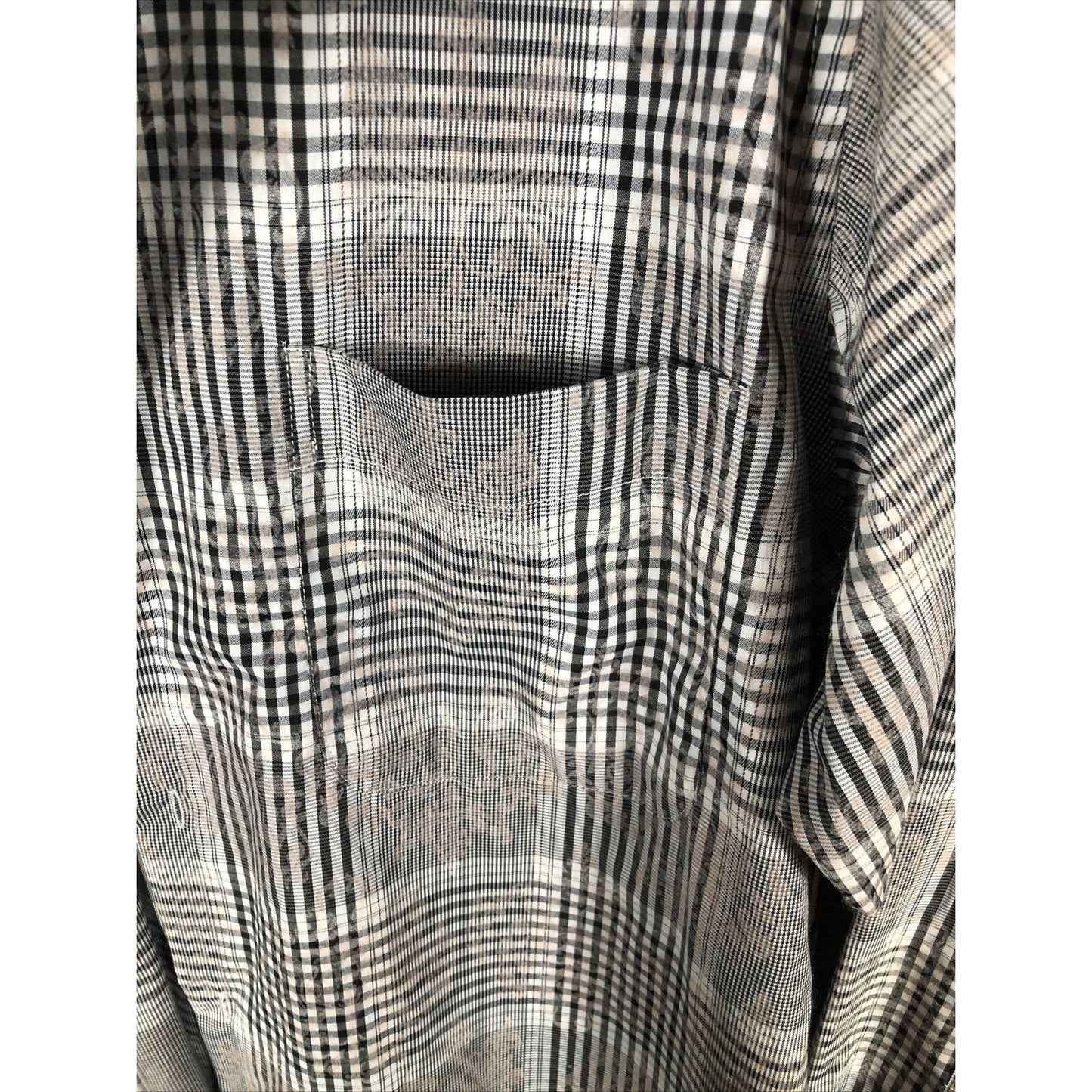 Gino Lussari Men’s Gray Plaid Button Down Adult Size 32-33 Shirt