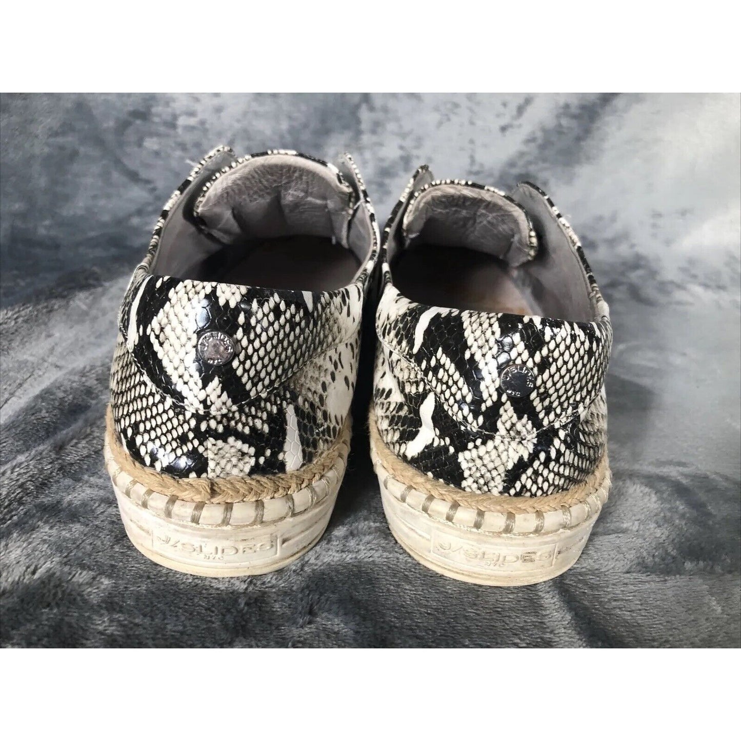 J/Slides Woman’s Super Soft Snake Skin Shoes 9 Medium