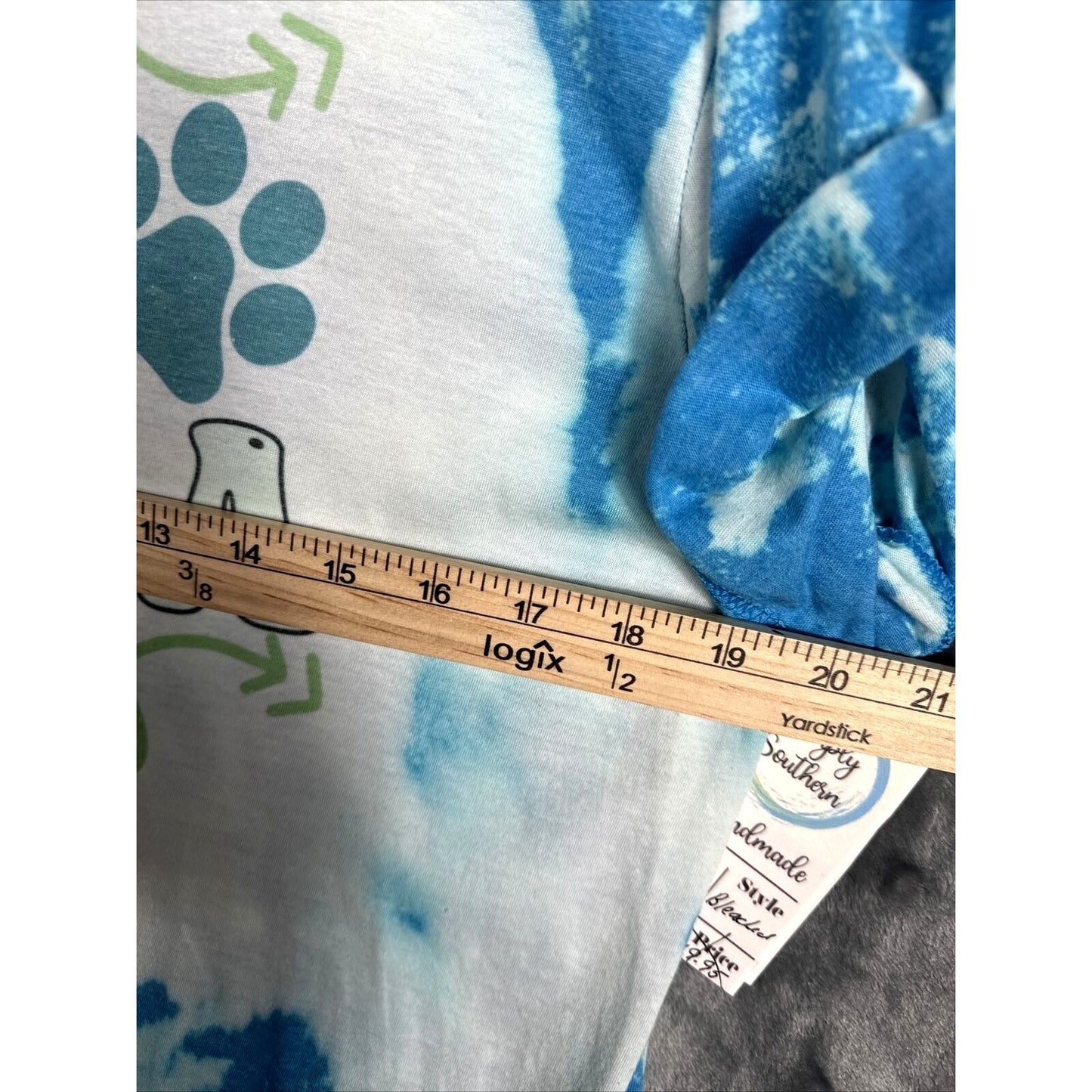 Women’s Dog Mom T Shirt “Fur Mama” Dog Lovers Blue Tye Dyed Shirt Adult Large