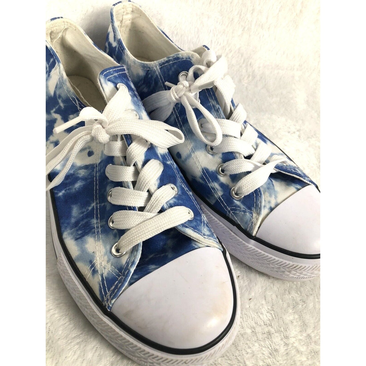 Woman’s Shoes Blue Tie Dyed Top Moda Lizzie-1 Size 10 Shoes J Y