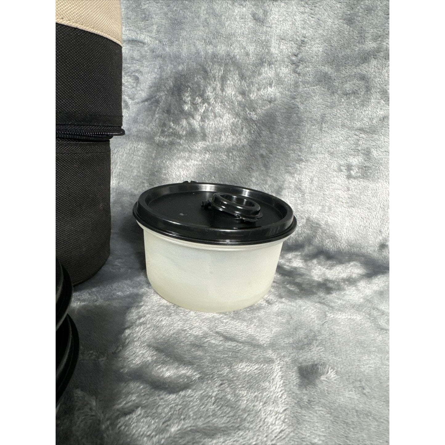 Tupperware Insulated Lunch Bag Zippered Tote Small Cylinder Black & Beige