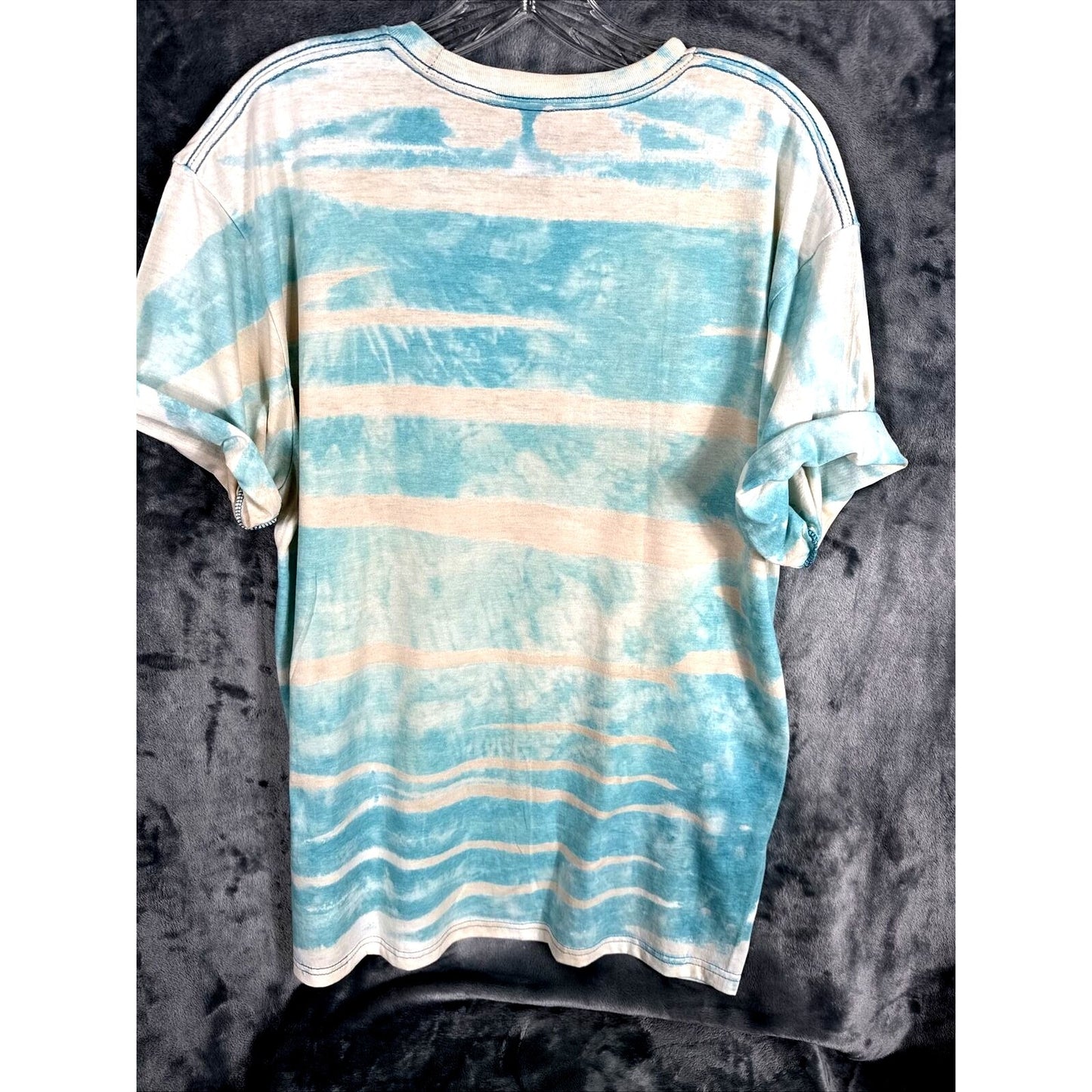 Women’s T-shirt Peace Love And Boots Cowgirl Bleached Blue Shirt Size Large