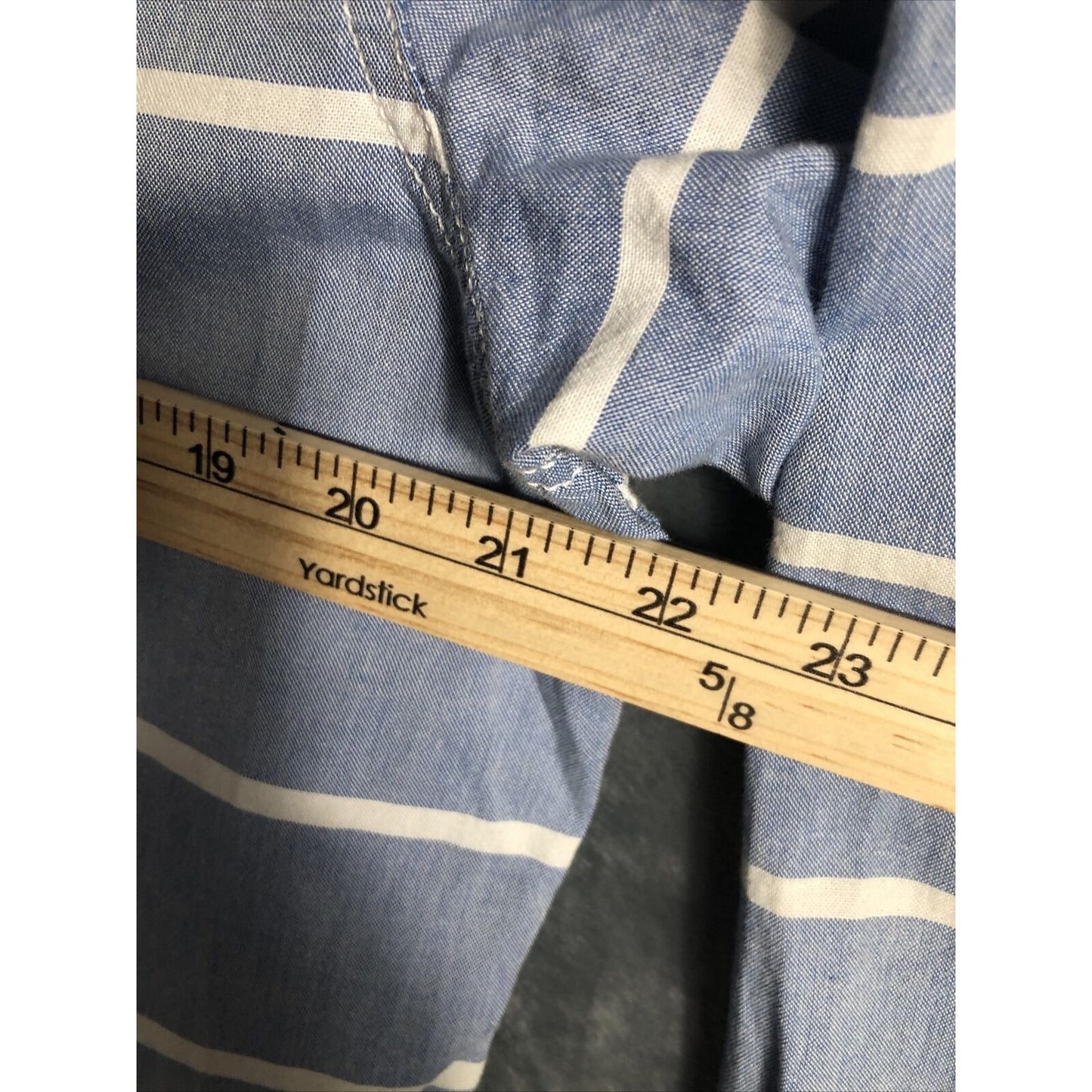 Red Camel Shirt Men’s Button Down Blue Adult Size Large Long Sleeves