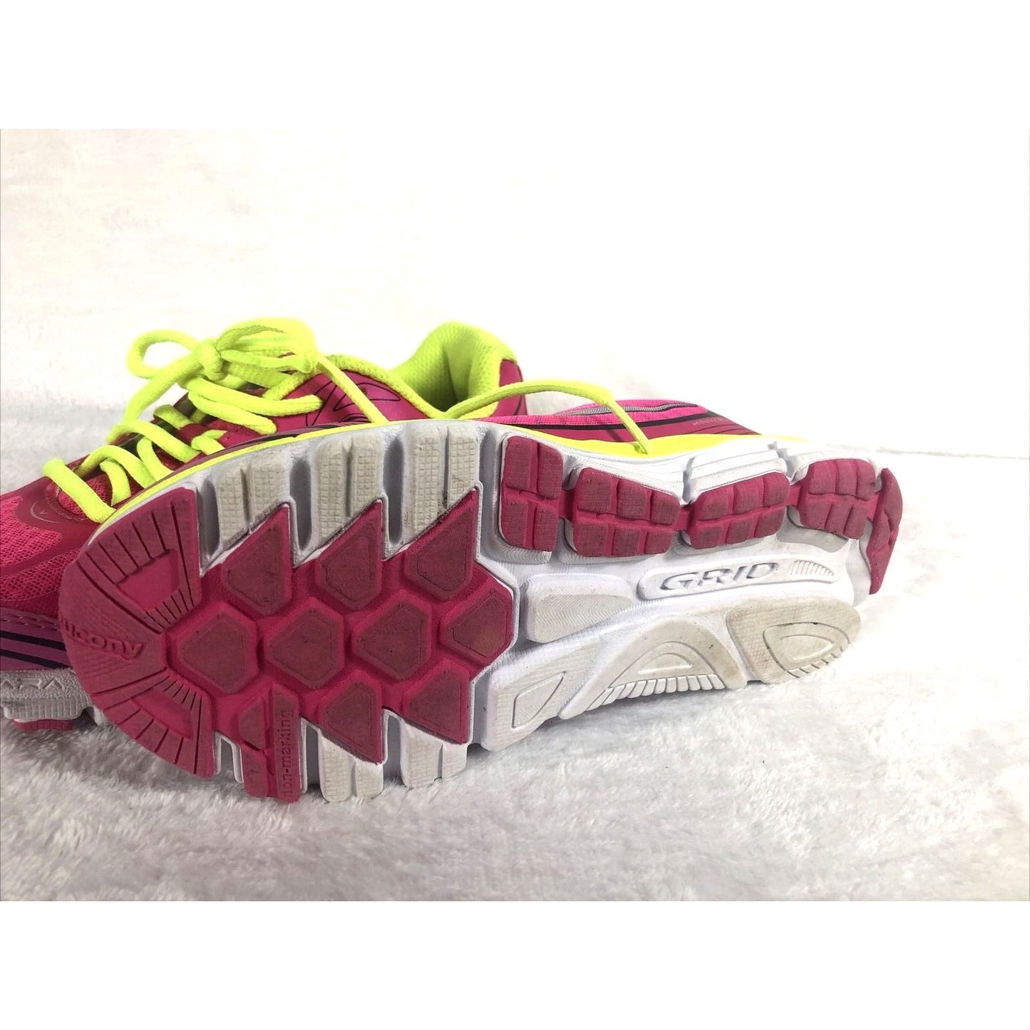 SAUCONY Girls Shoes Natural Series Pink Yellow Sneakers Size 4 1/2