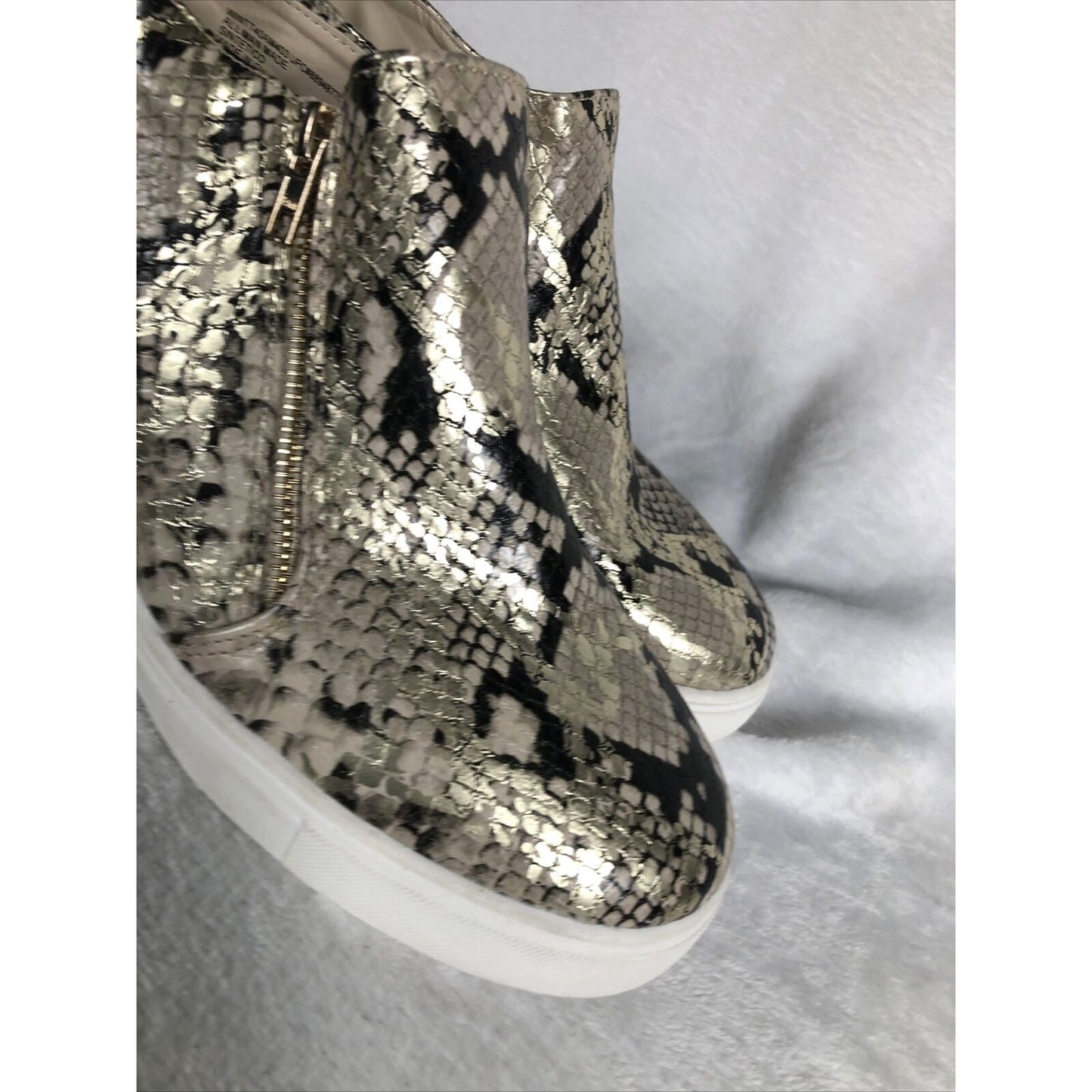 Faux Snake Skin Women’s Shoes Metallic Time And True 2 Zippers Size 9 1/2