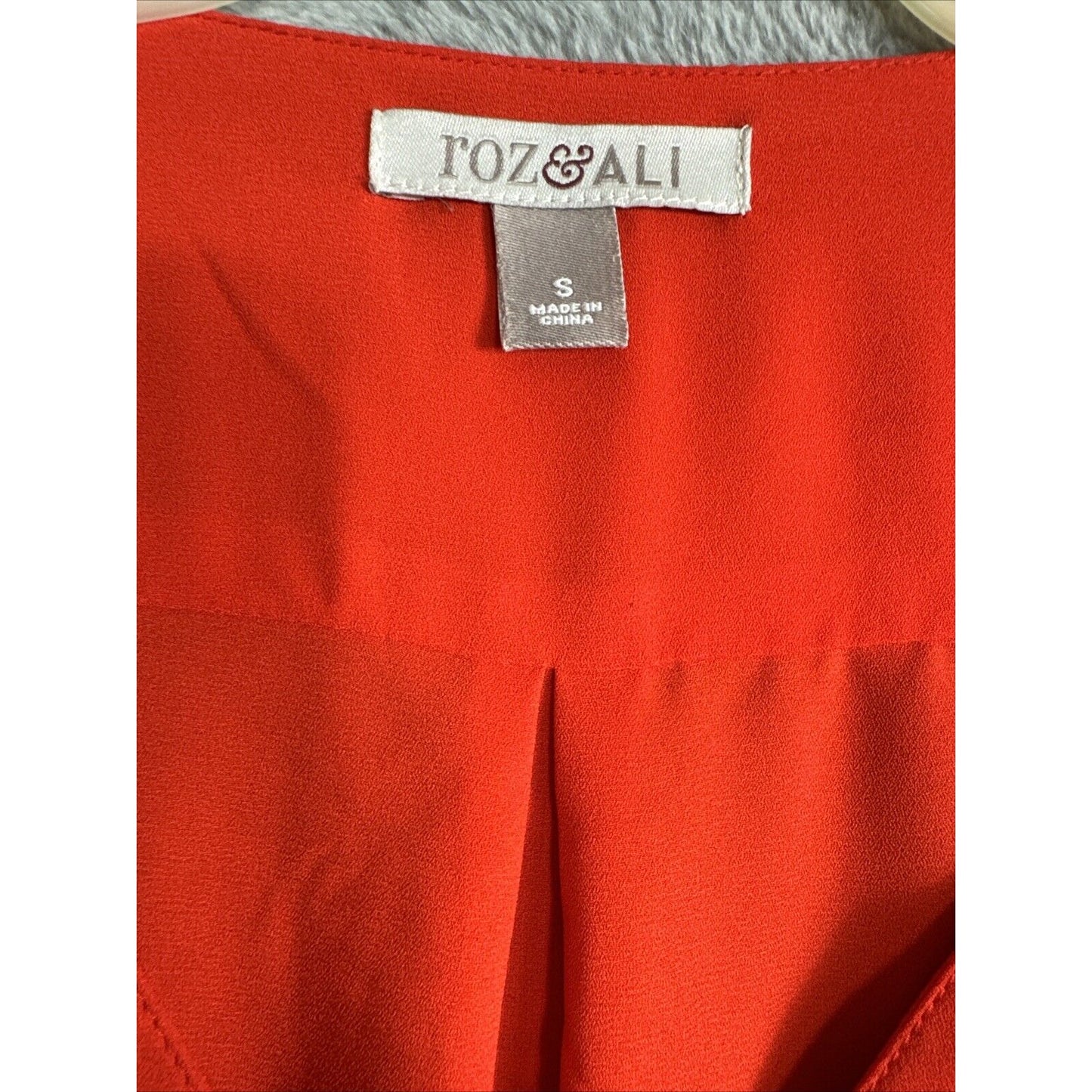 Roz & Ali Top Woman’s Small Red Blouse
