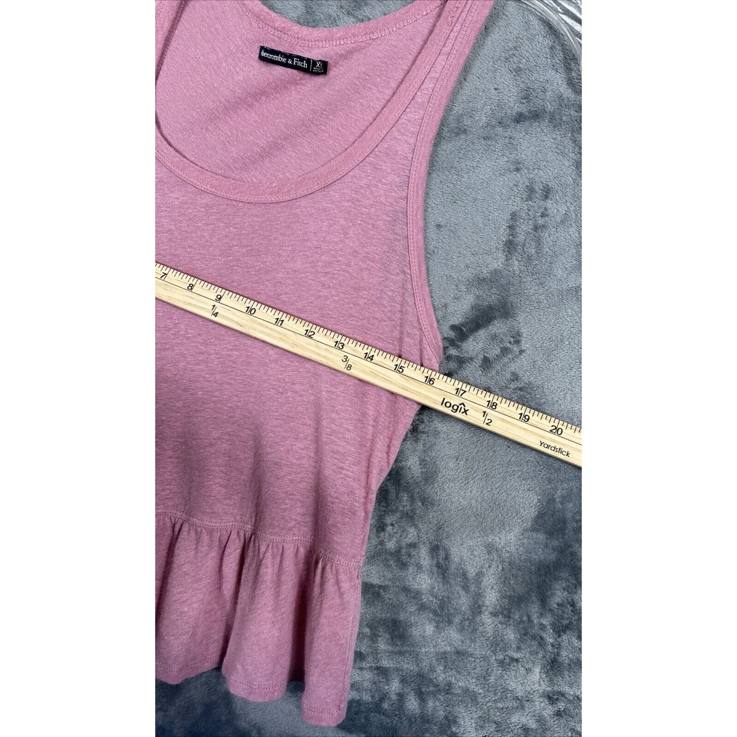 Abercrombie and finch women’s tank top extra small plum ruffled bottom and back