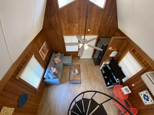 5 Night Stay In Vacation Community on Lake Louisa 25 Mins to Disney!
