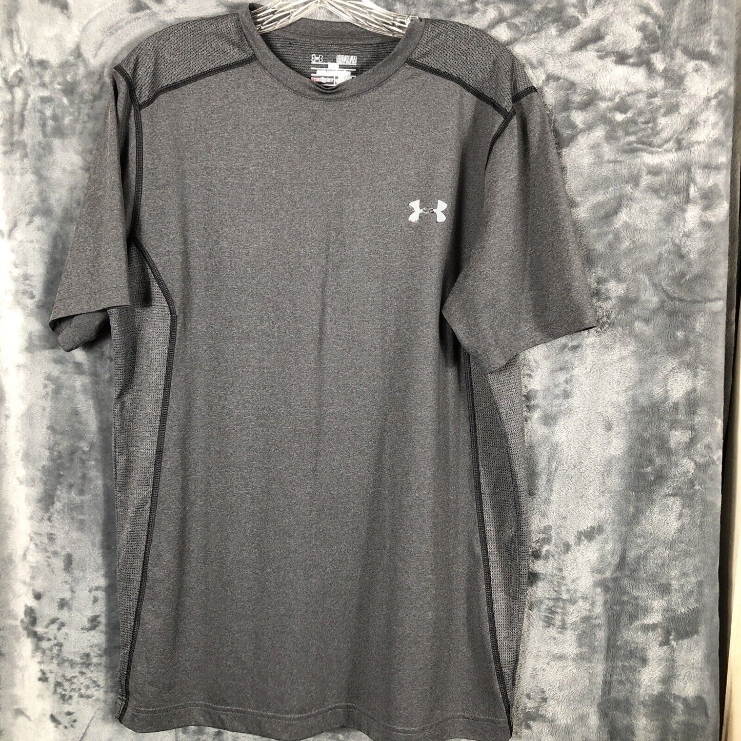 Under Armour Heatgear T Shirt Size Medium Mens Gray Short Sleeve Raglan Loose