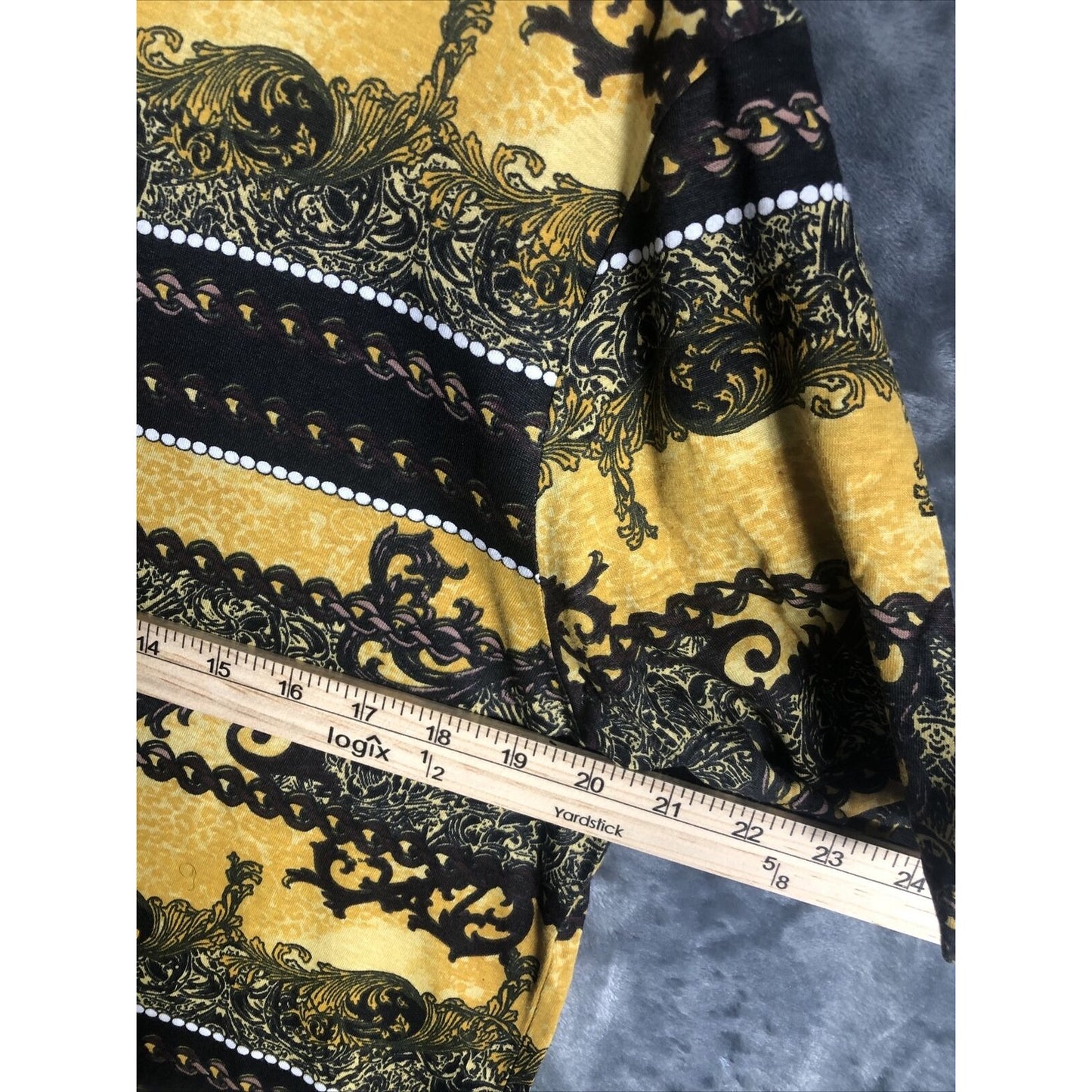 21 Men Black/Gold Shirt Adult Size Large New Tee Shirt Top