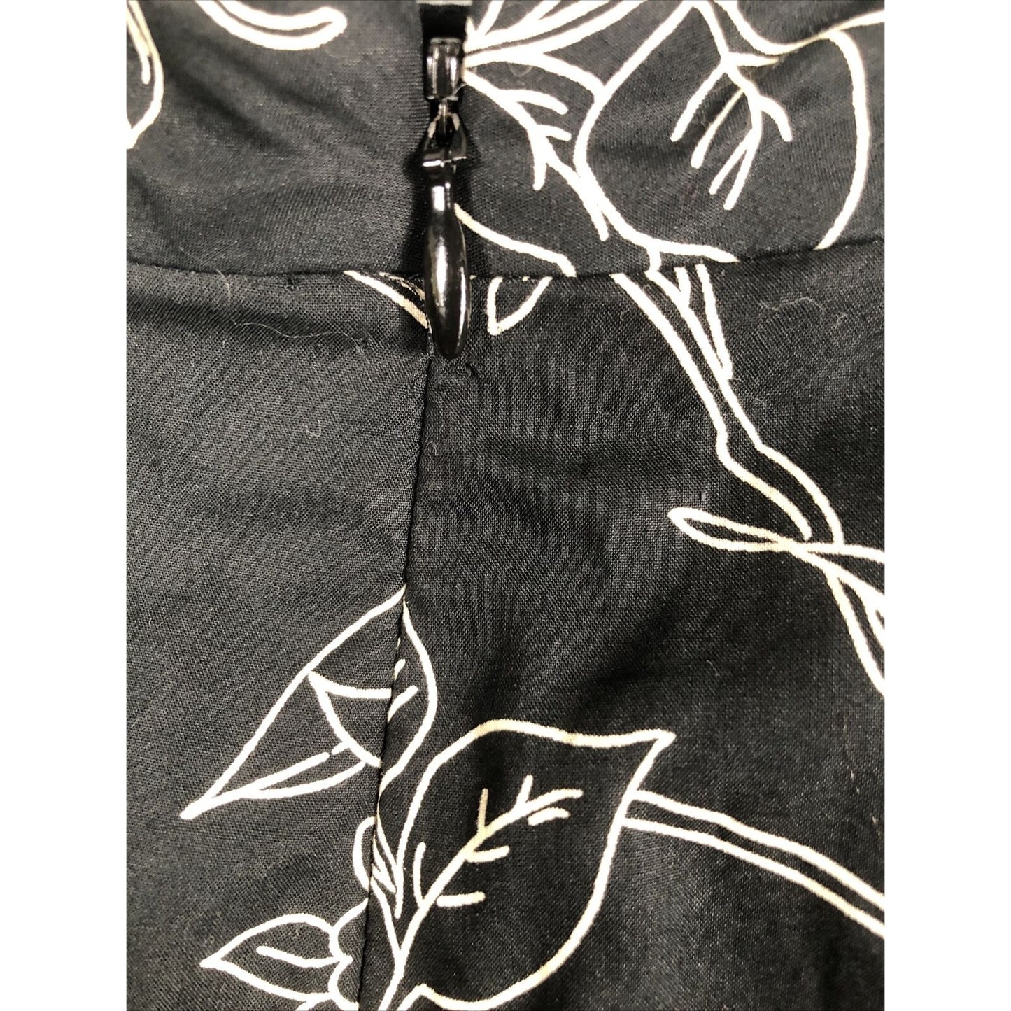 Ann Taylor Loft Skirt 4 Women’s Black Flare Floral Sequined Black Tan